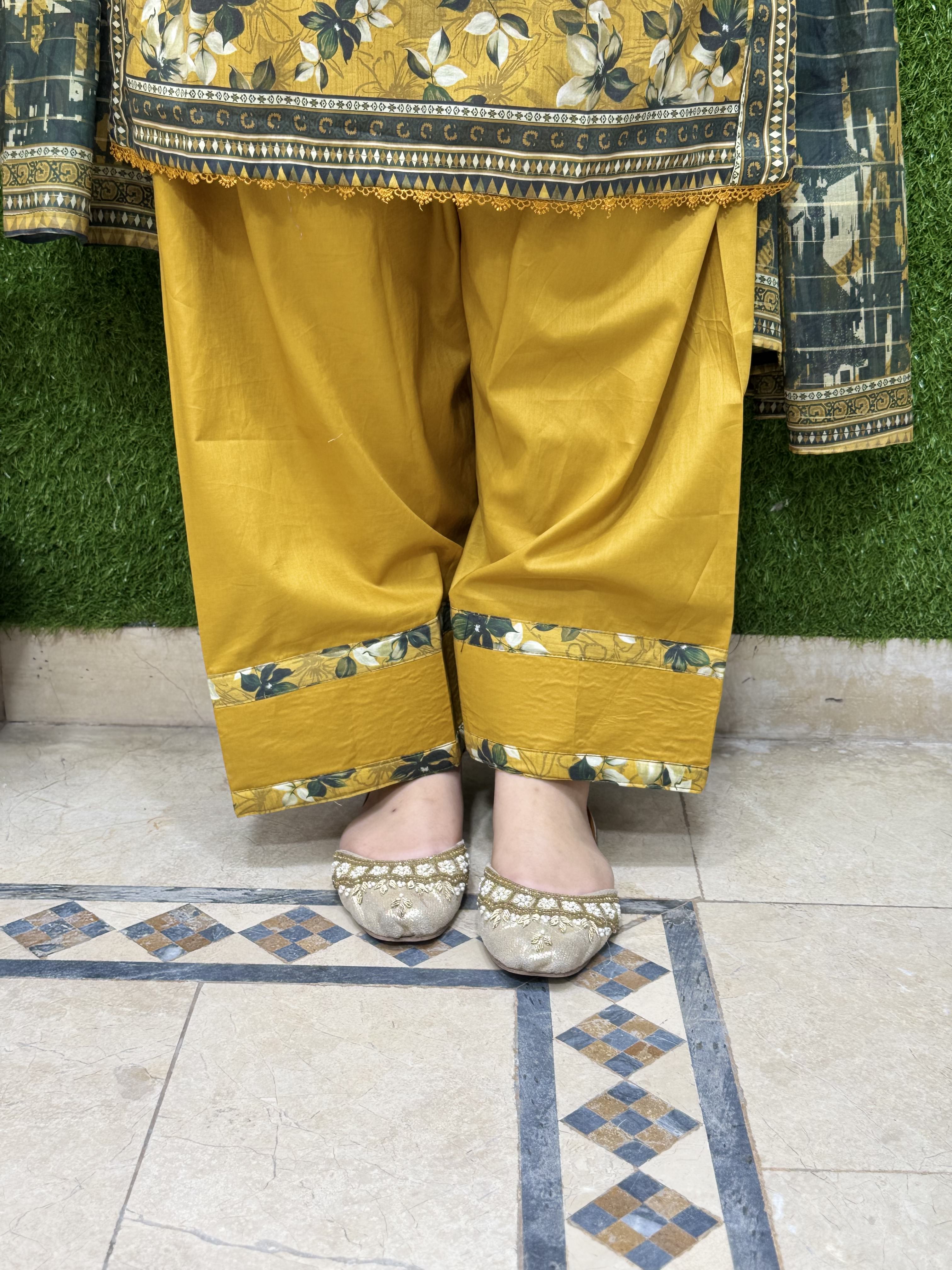 3 PC Printed Lawn Fabric 4