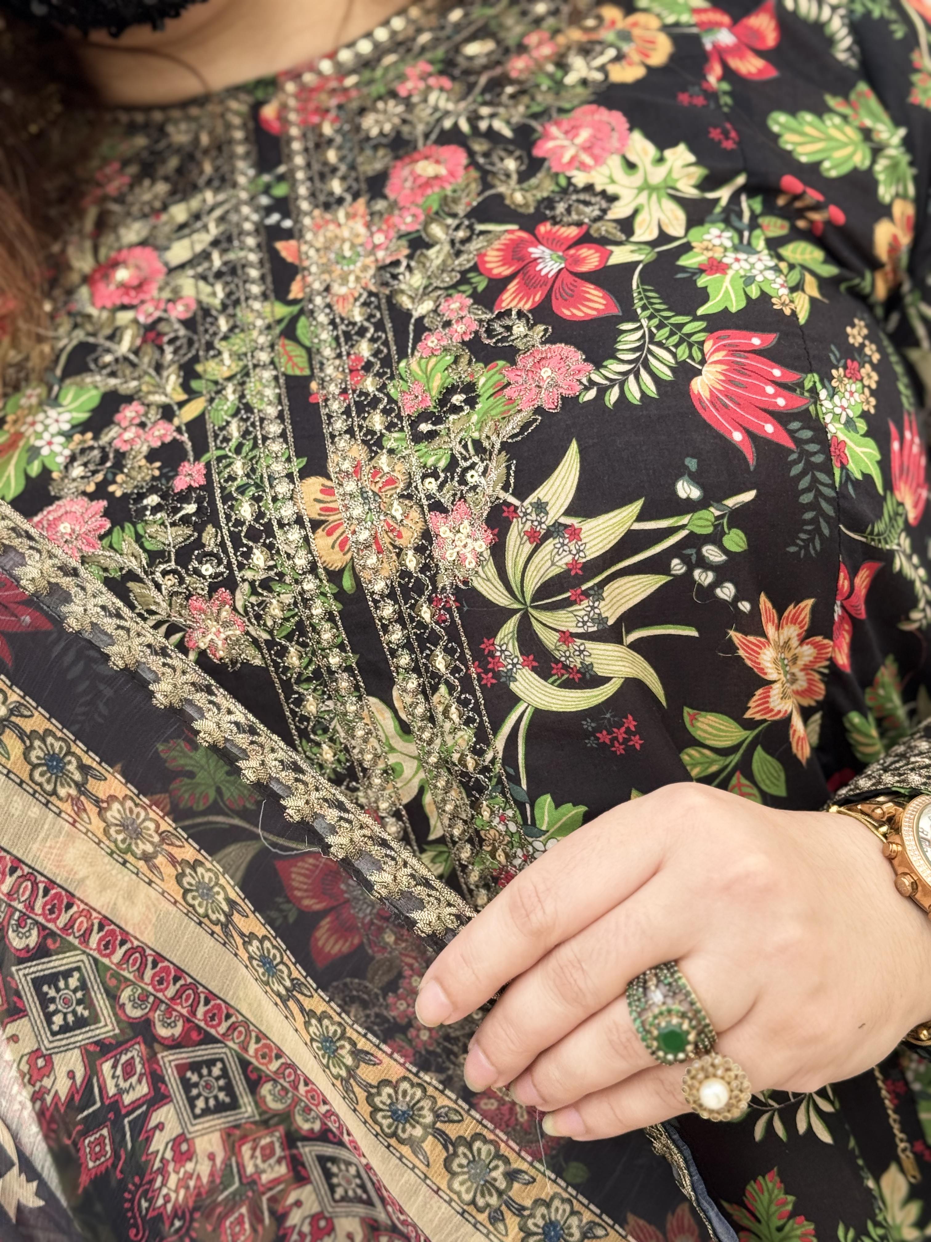 3 PC Embroidery Lawn Fabric 4