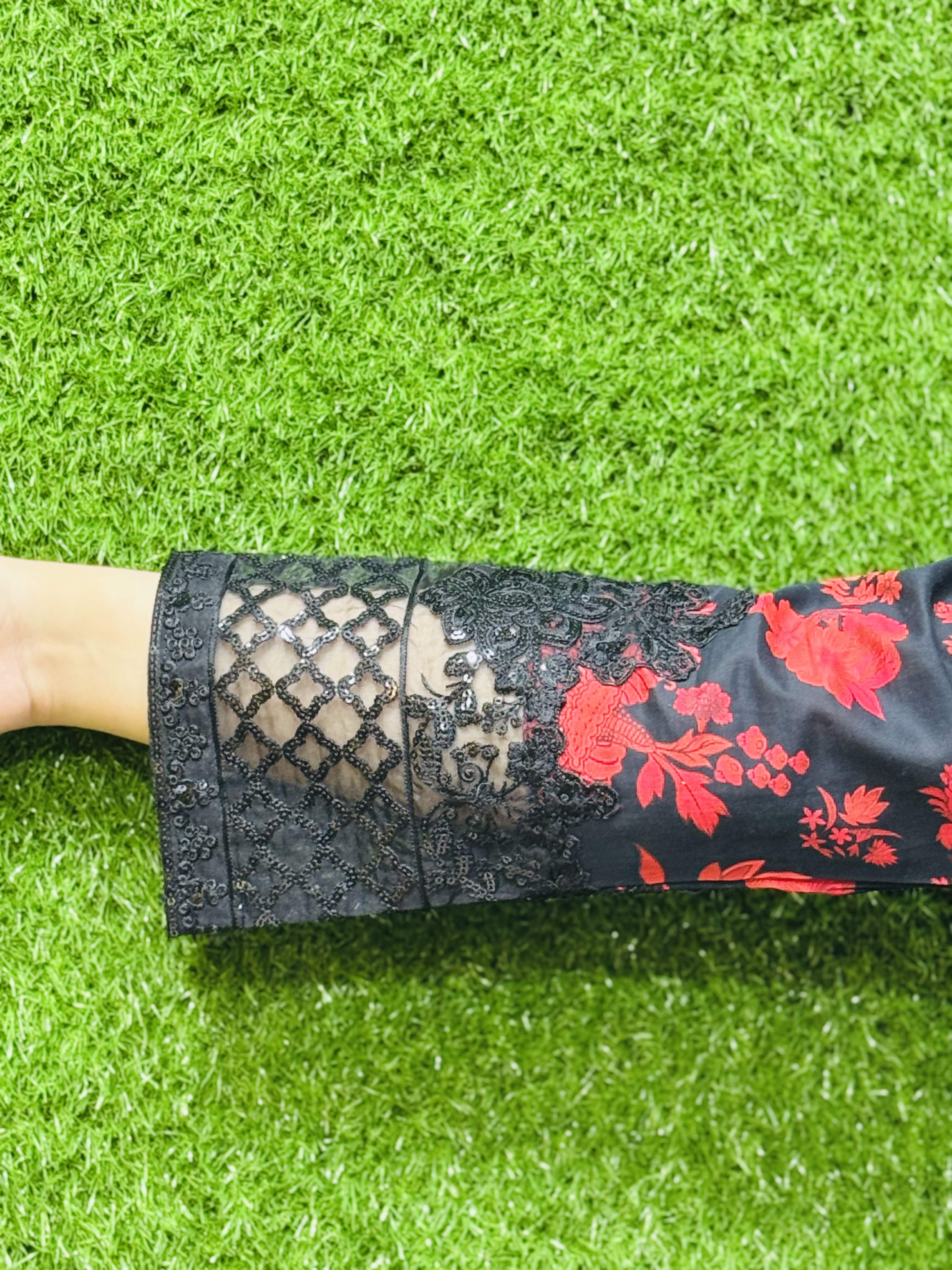 3 PC Embroidery Lawn Fabric 4