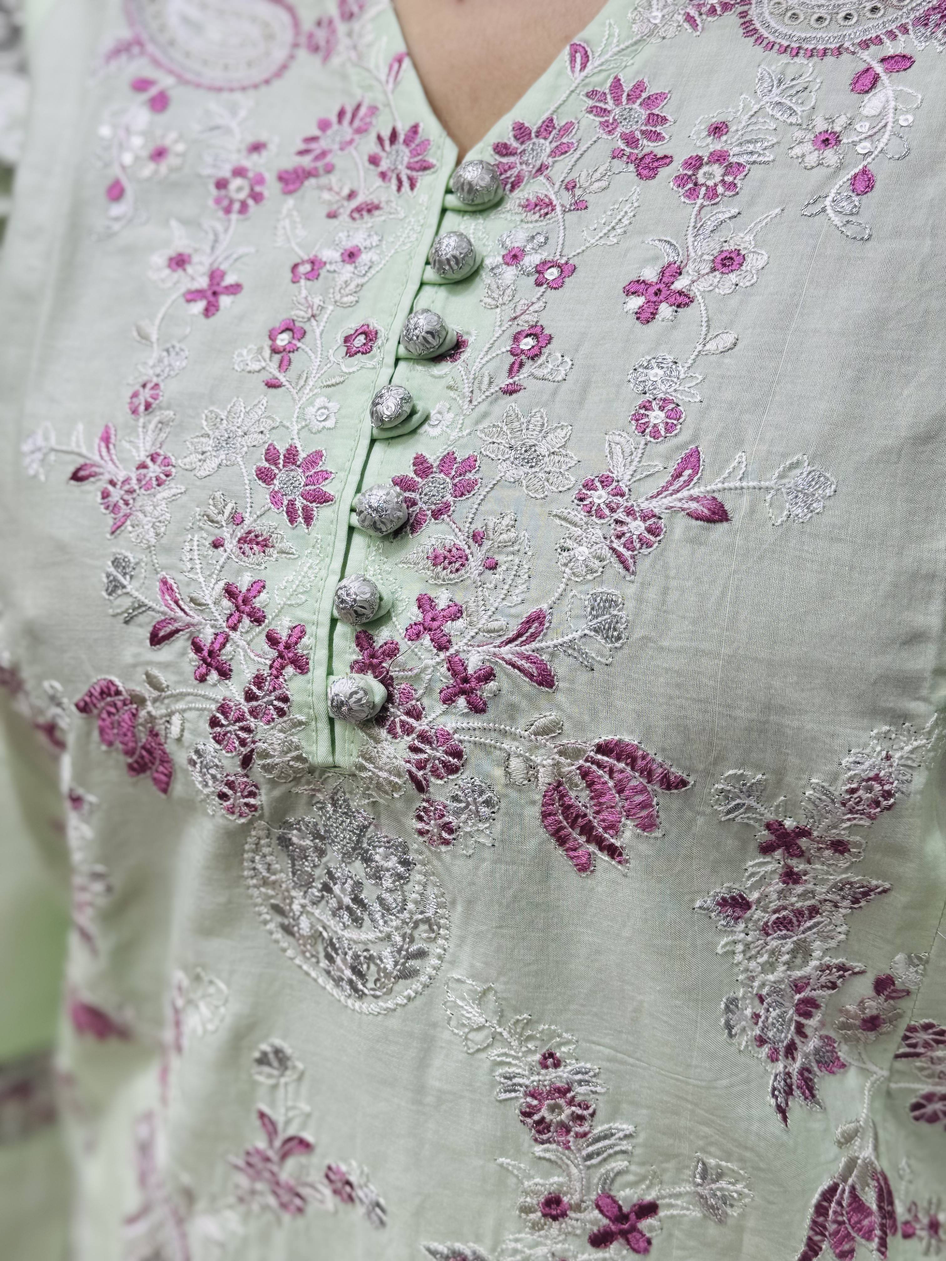 3 PC Embroidery Lawn Fabric 4