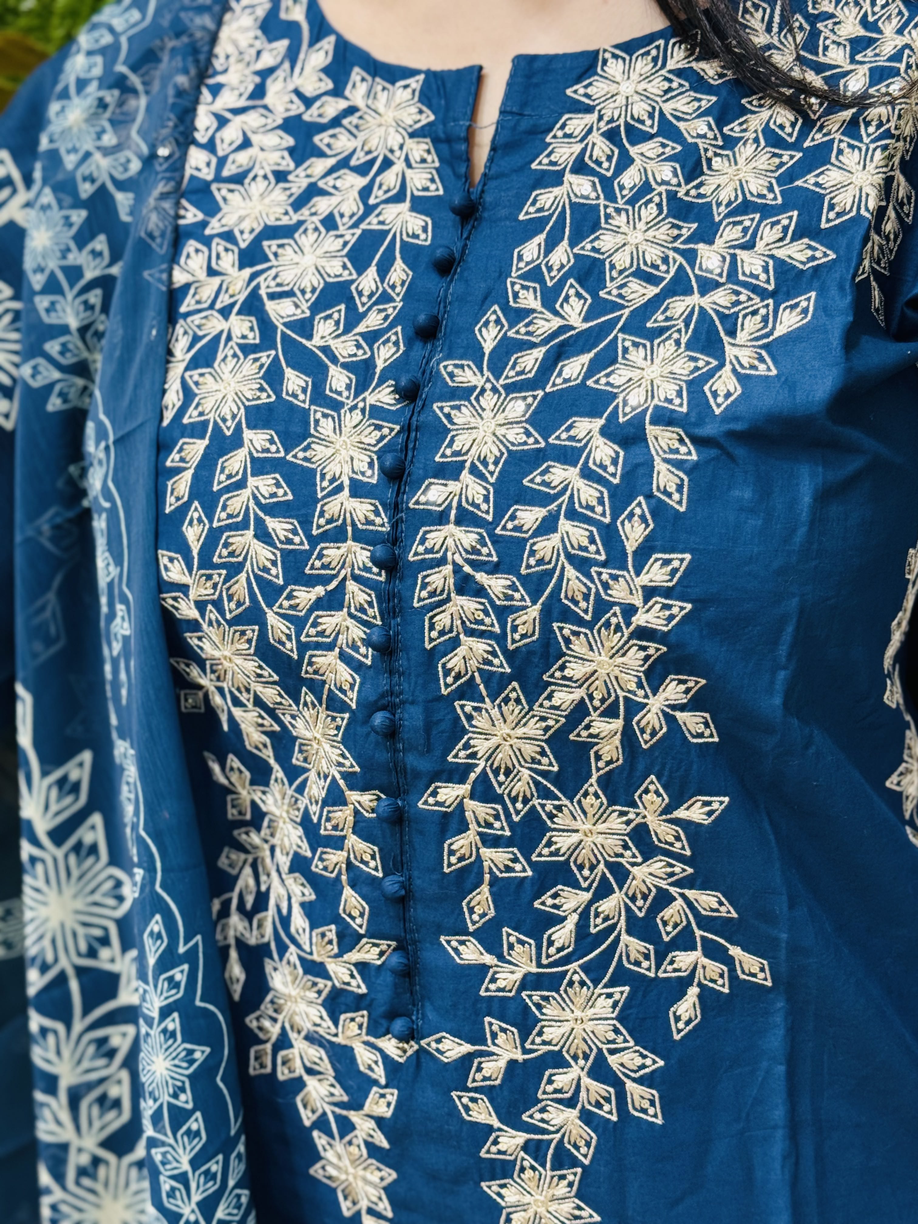 3 PC Embroidery Lawn Fabric 4