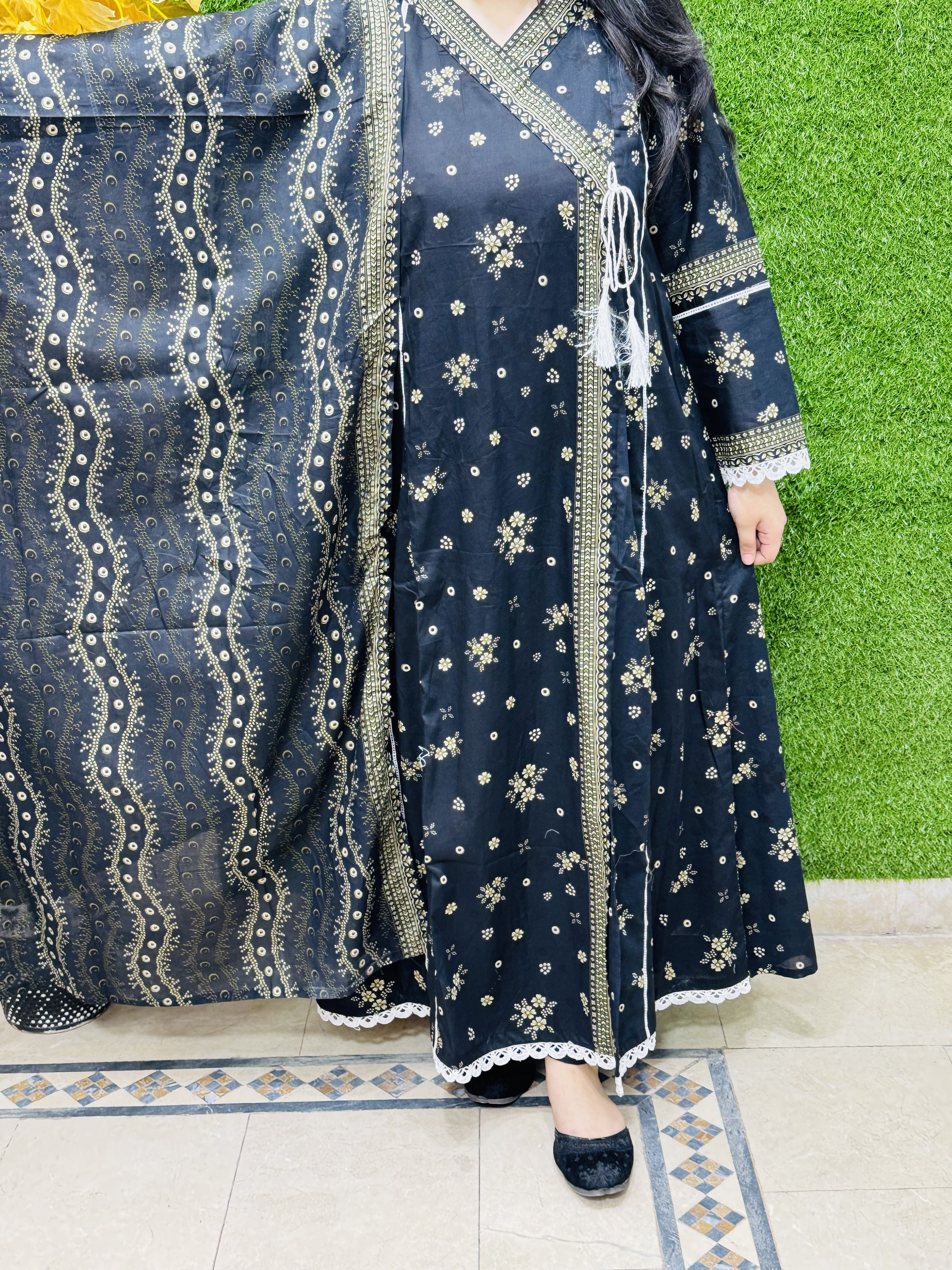 3 PC Printed Lawn Fabric