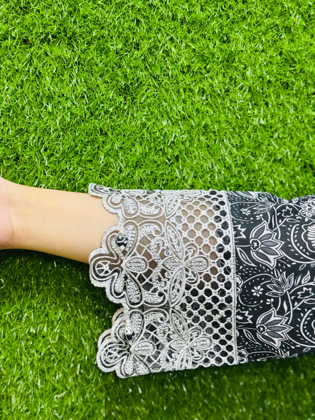 3 PC Embroidery Lawn Fabric 3