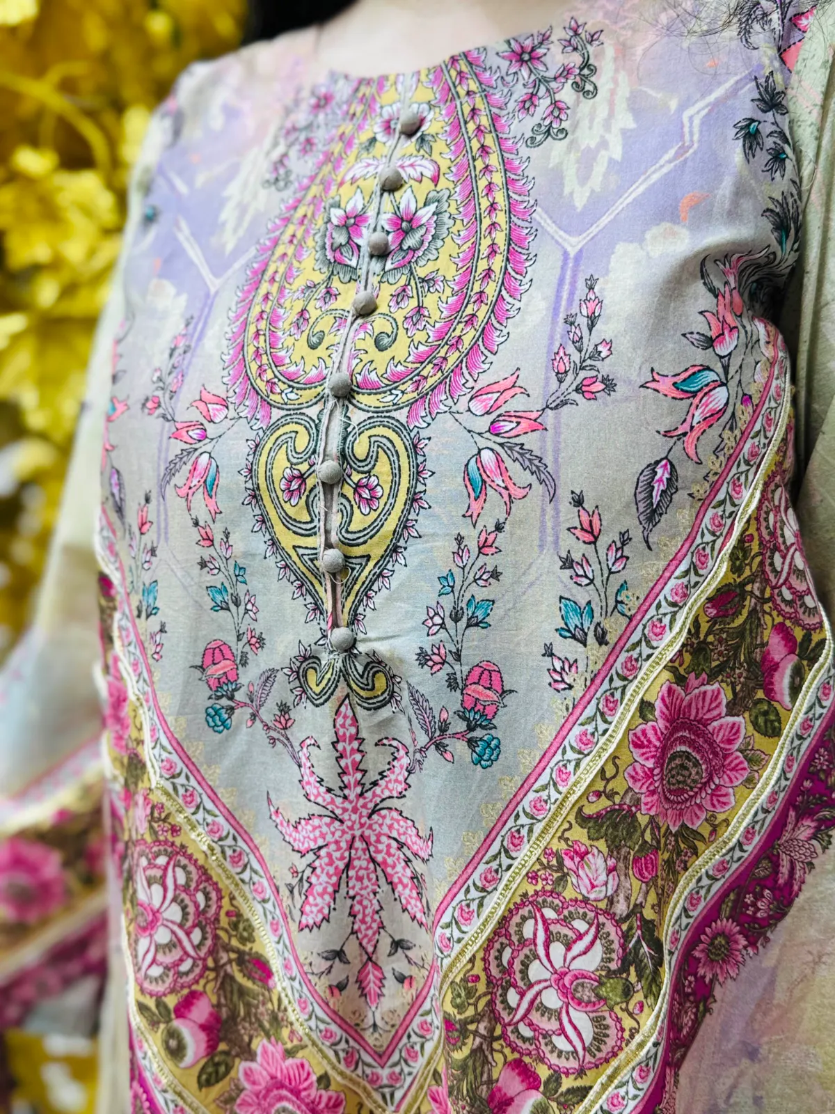 3 PC Embroidery Lawn Fabric 4