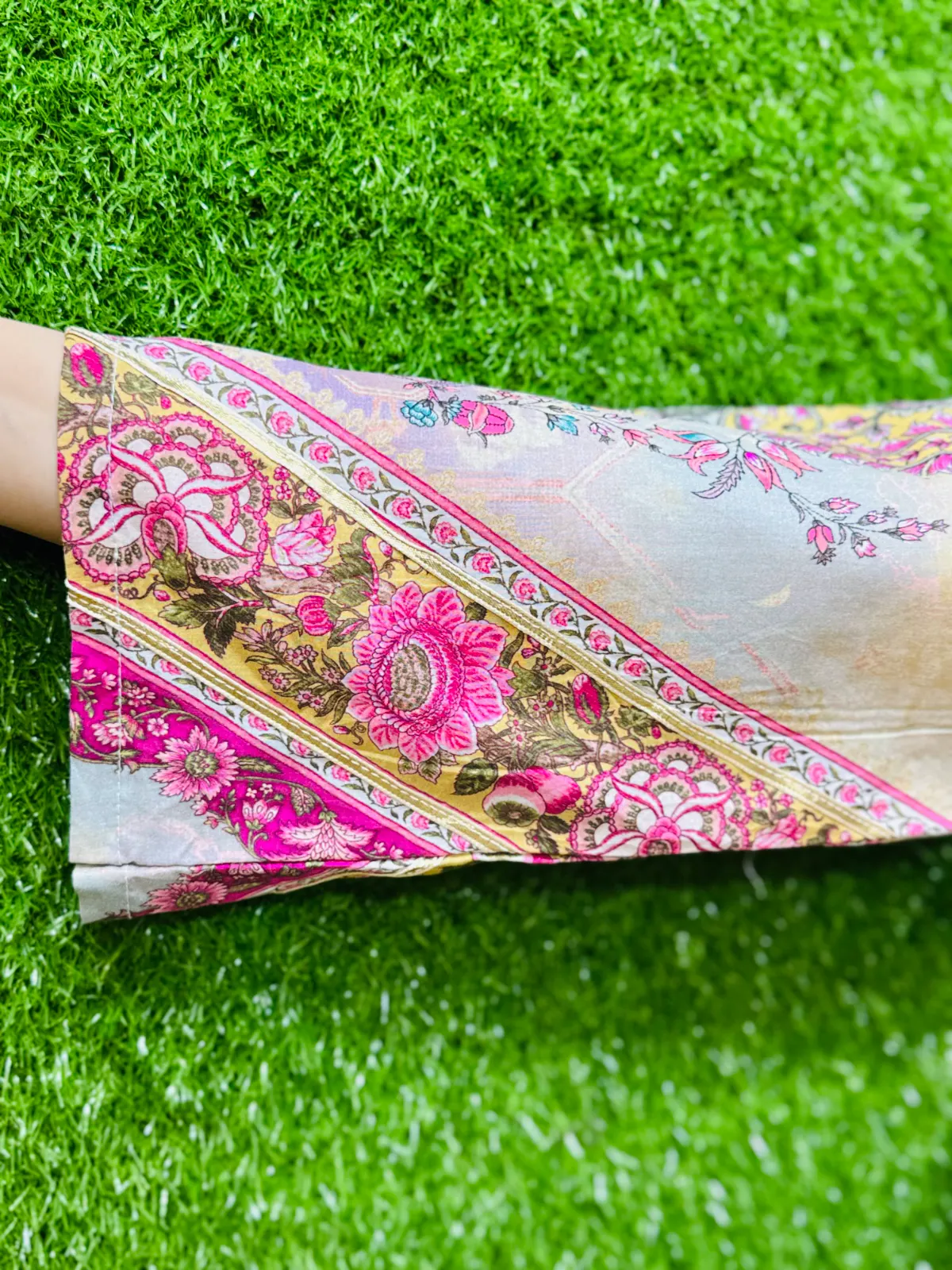3 PC Embroidery Lawn Fabric 3