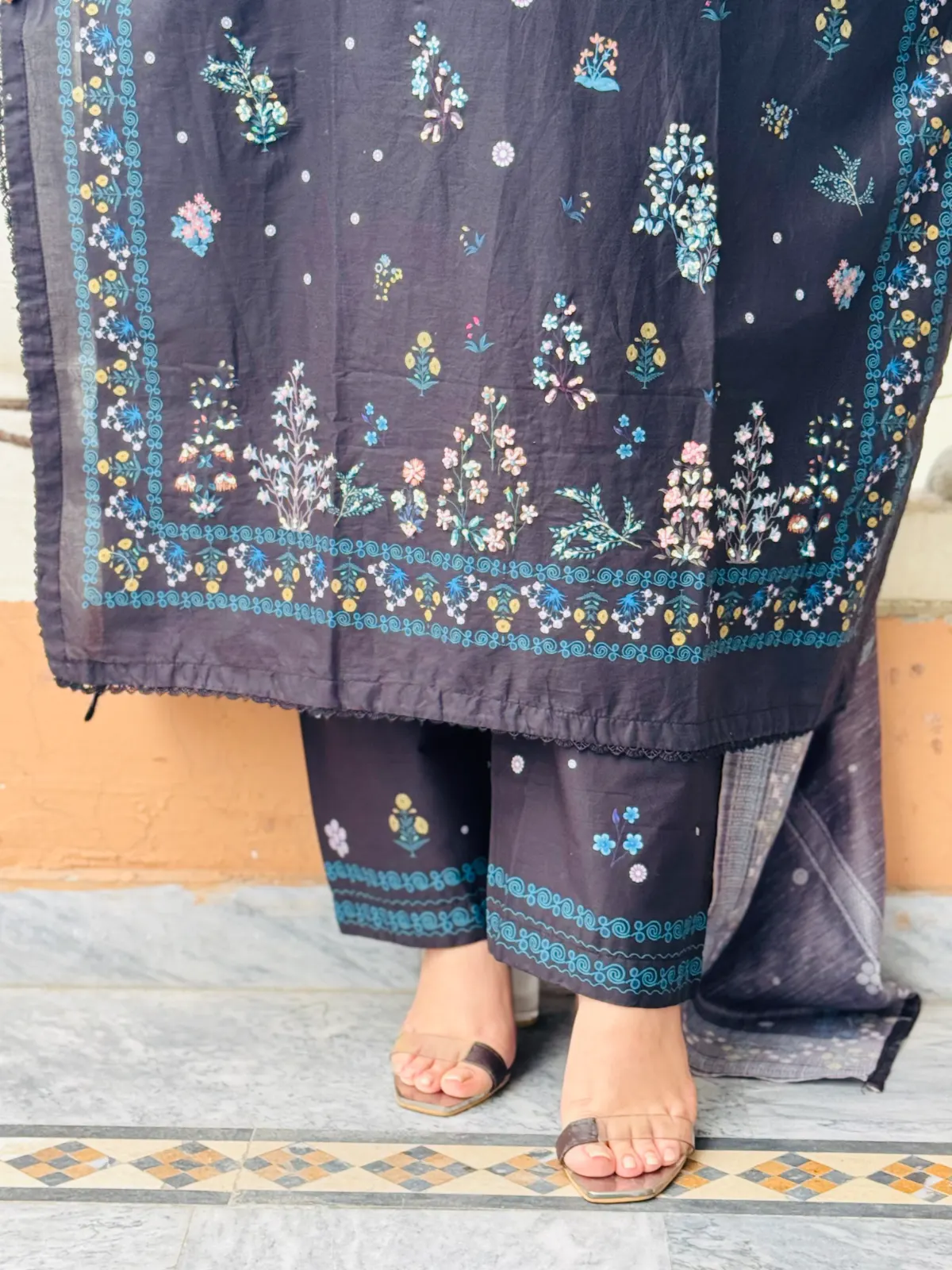 3 PC Embroidery Lawn Fabric 3