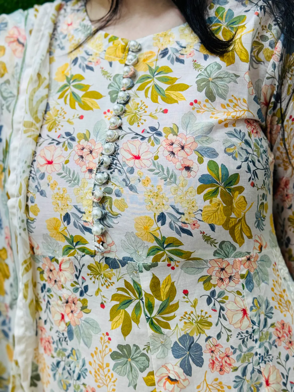 3 PC Embroidery Lawn Fabric 2