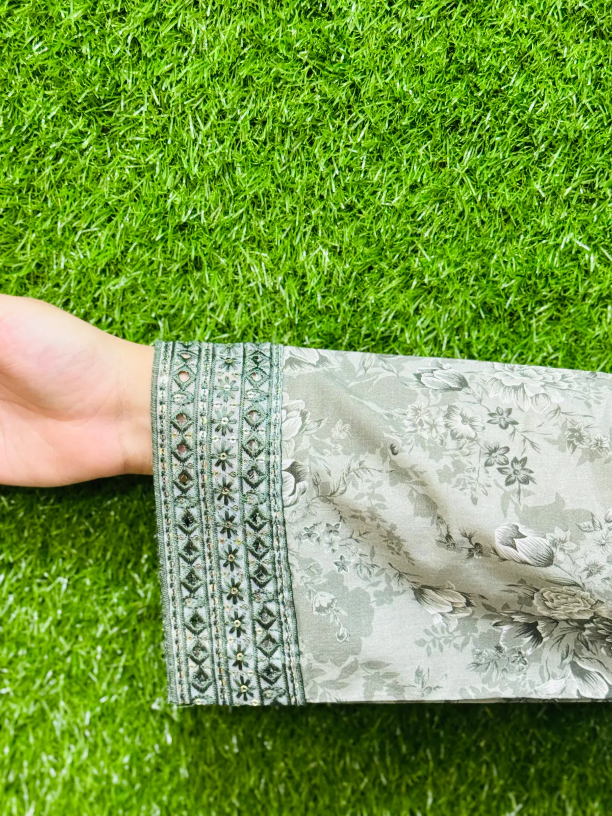 3 PC Embroidery Lawn Fabric 2