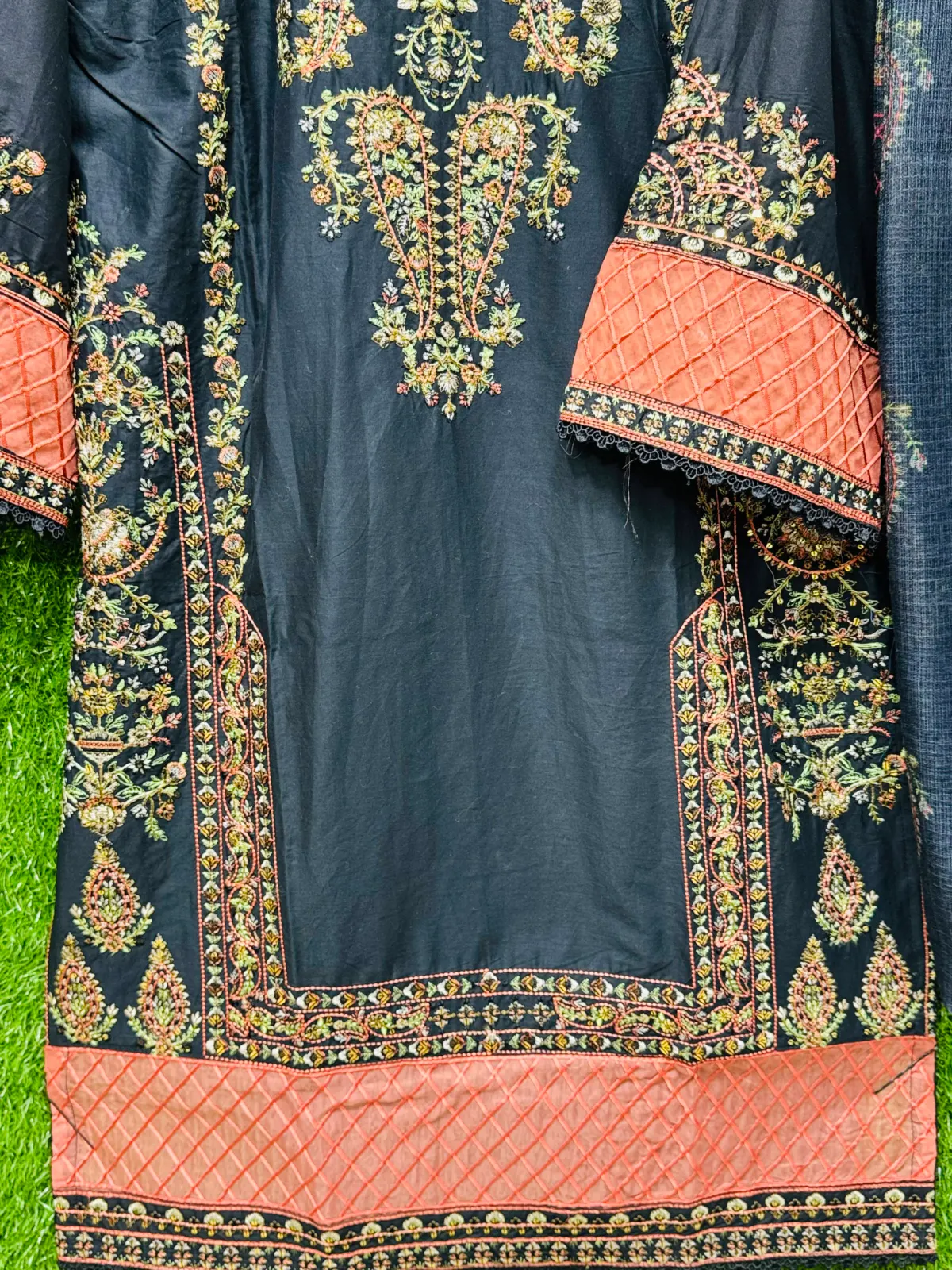 3 PC Embroidered Lawn Fabric 3