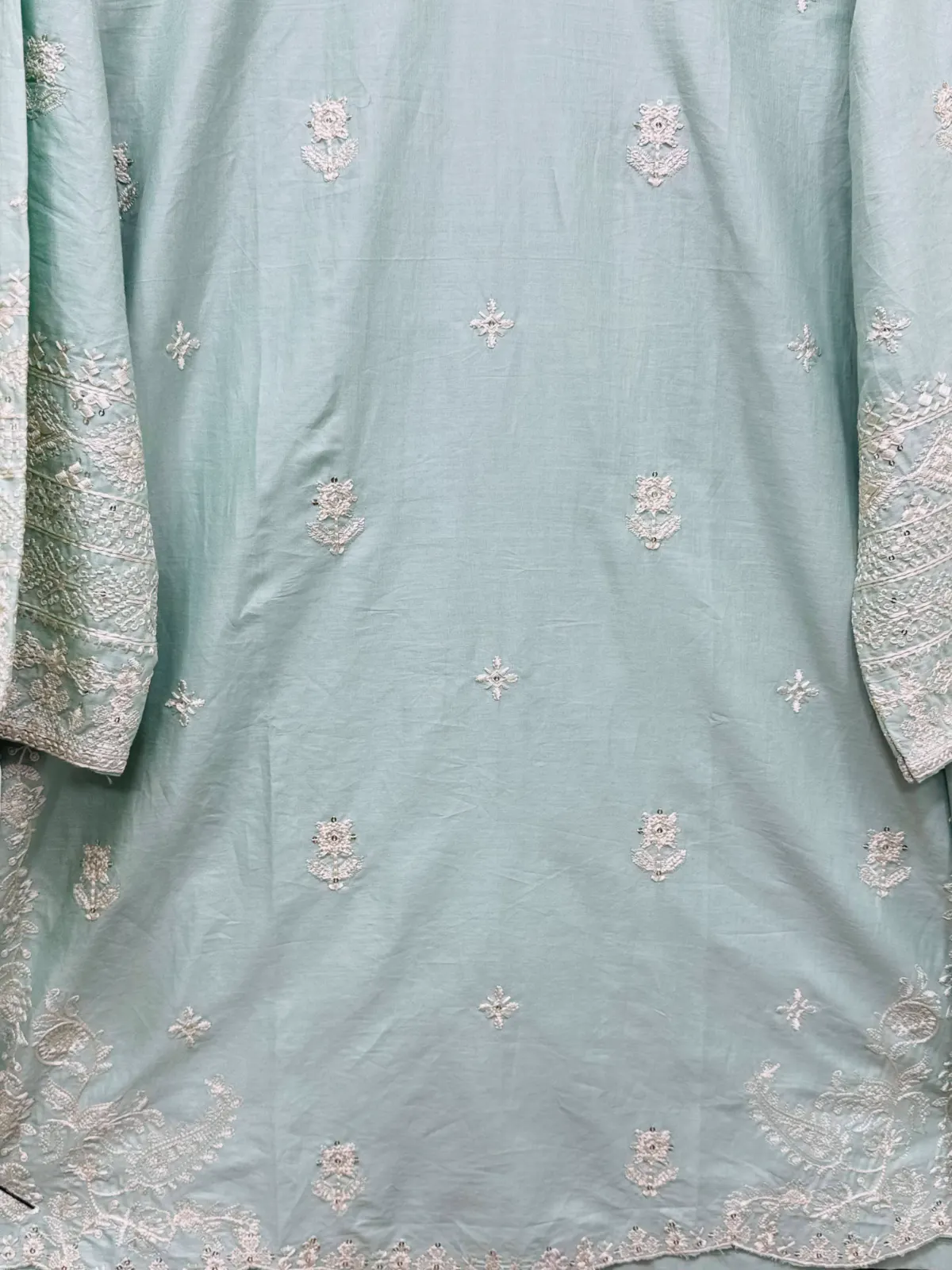 3 PC Embroidered Lawn Fabric 2