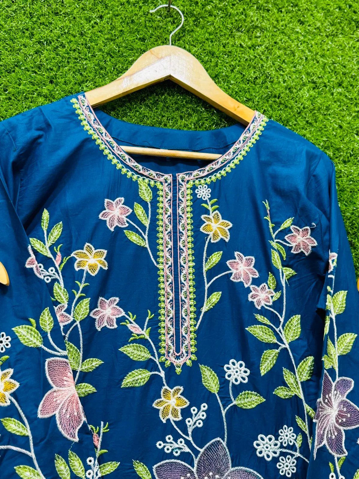 3 PC Embroidered Lawn Fabric 2
