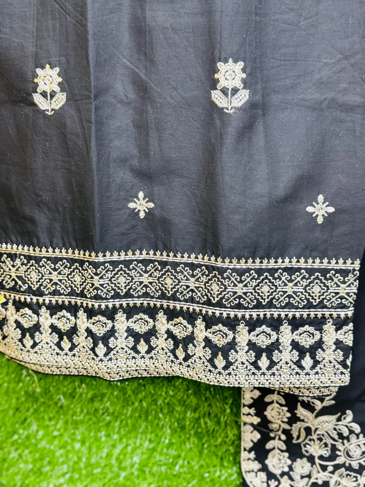 3 PC Embroidered Lawn Fabric 3