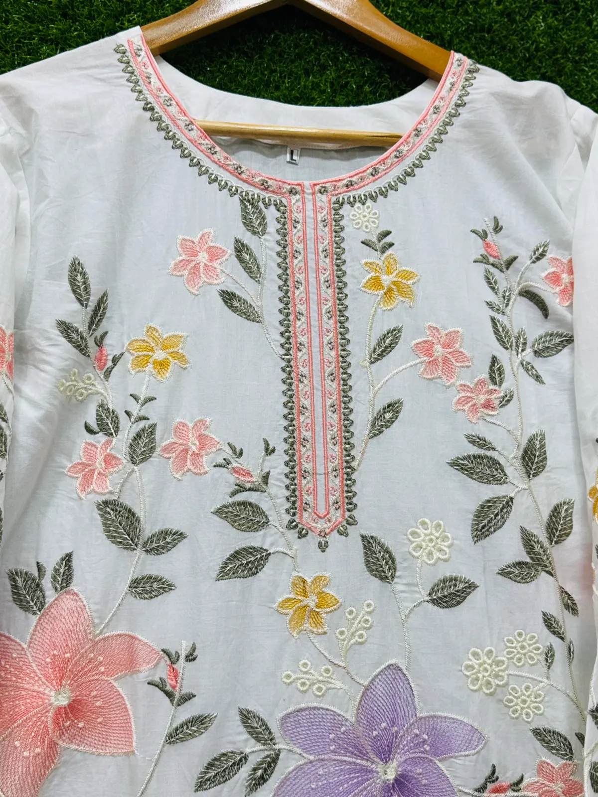 3 PC Embroidery Lawn Fabric 4