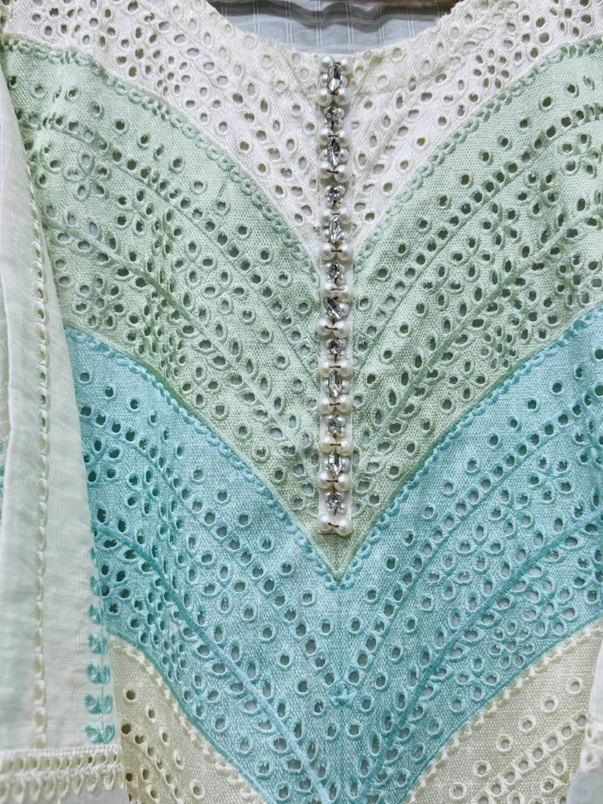 3 PC Embroidered Lawn Fabric 3
