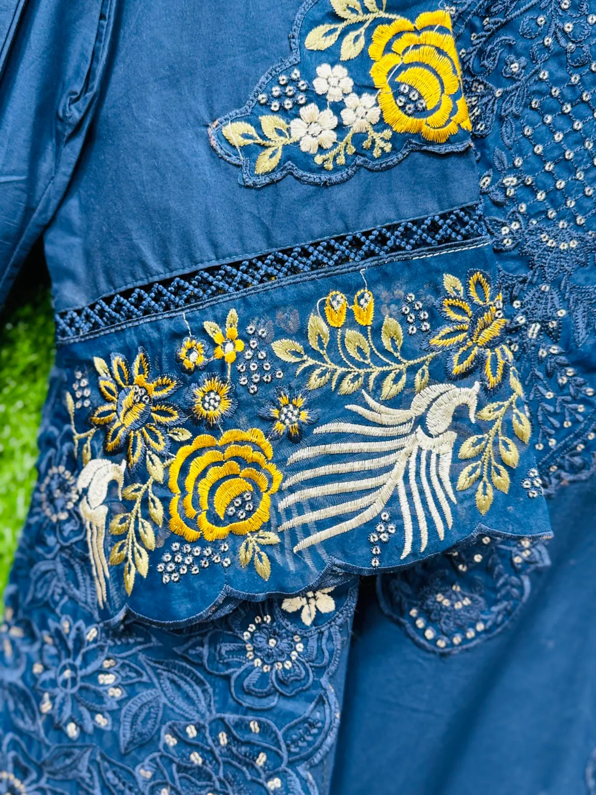 3 PC Embroidered Lawn Fabric 2