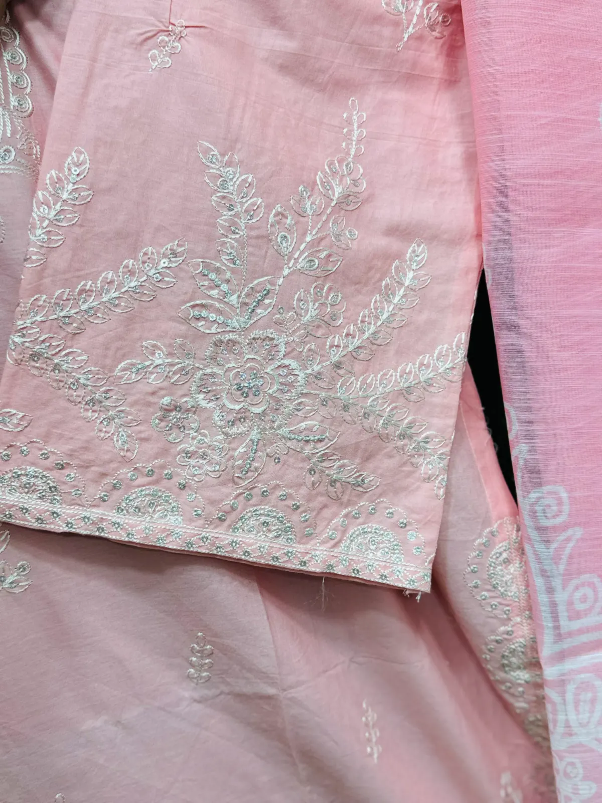 3 PC Embroidered Lawn Fabric 2