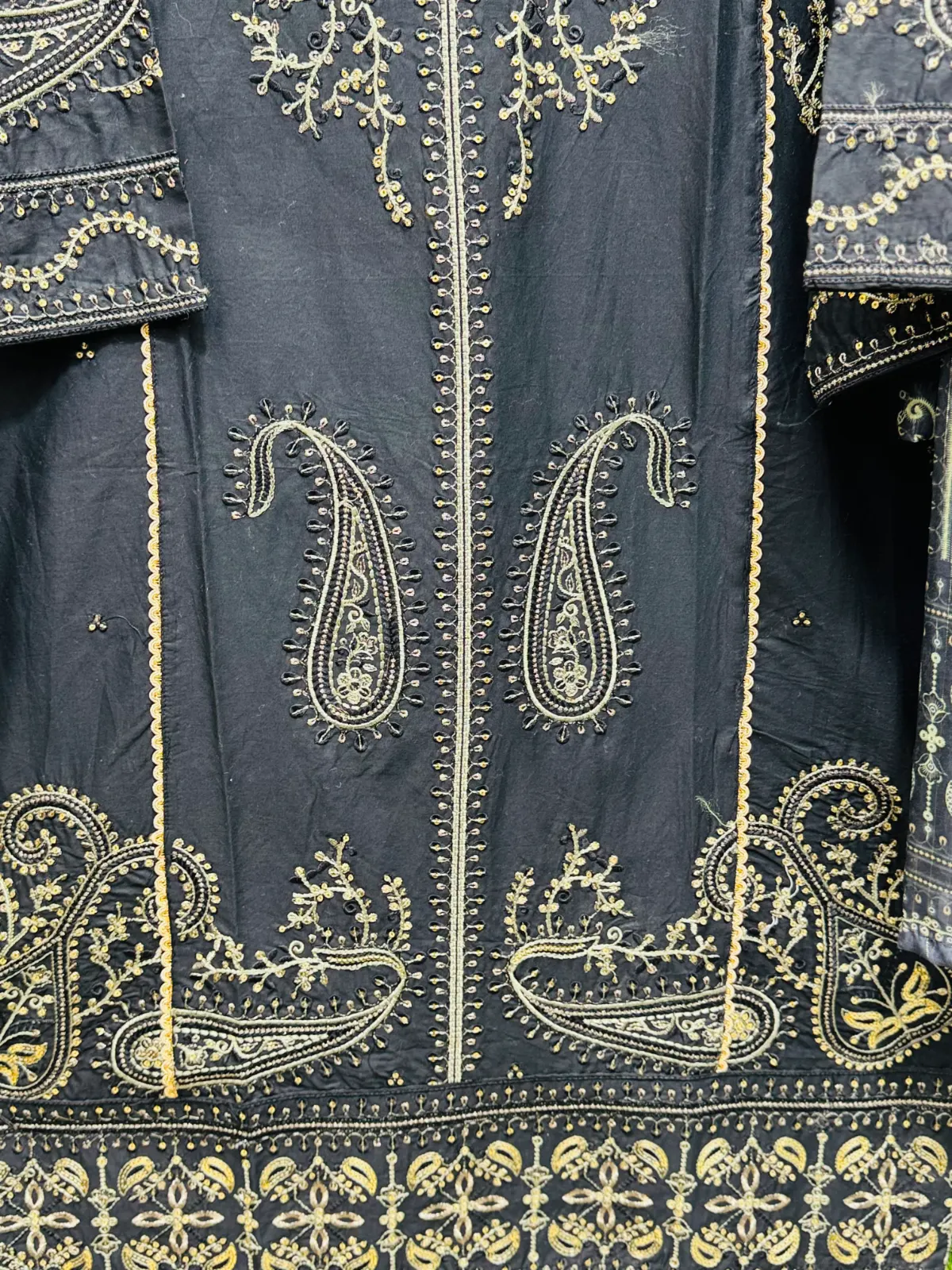 3 PC Embroidery Lawn 5