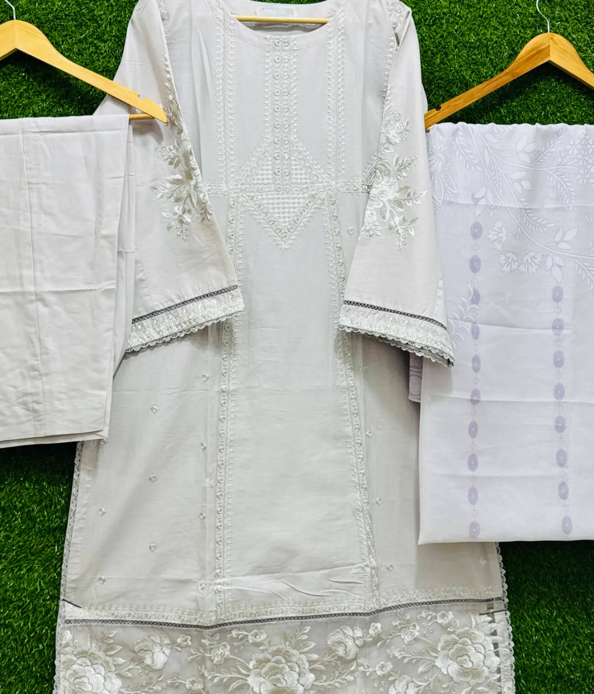 3 PC Embroidered Lawn Fabric