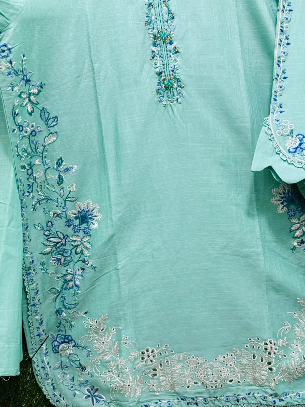3 PC Embroidered Lawn Fabric 2
