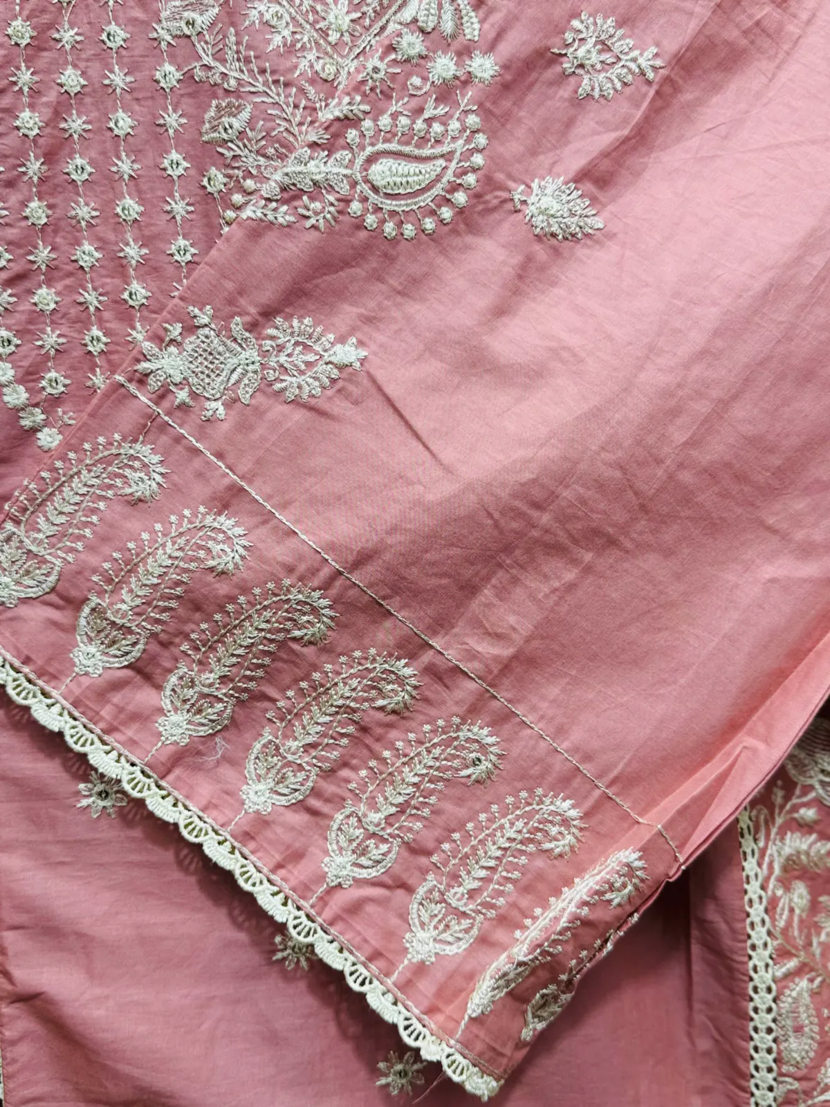 3 PC Embroidered Lawn 2