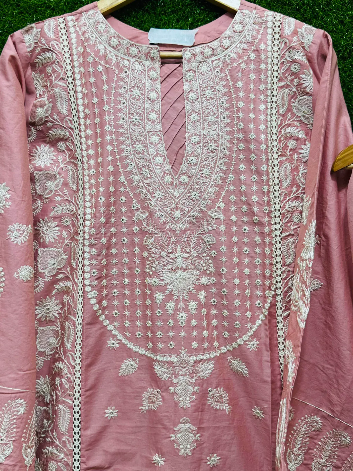 3 PC Embroidered Lawn 3