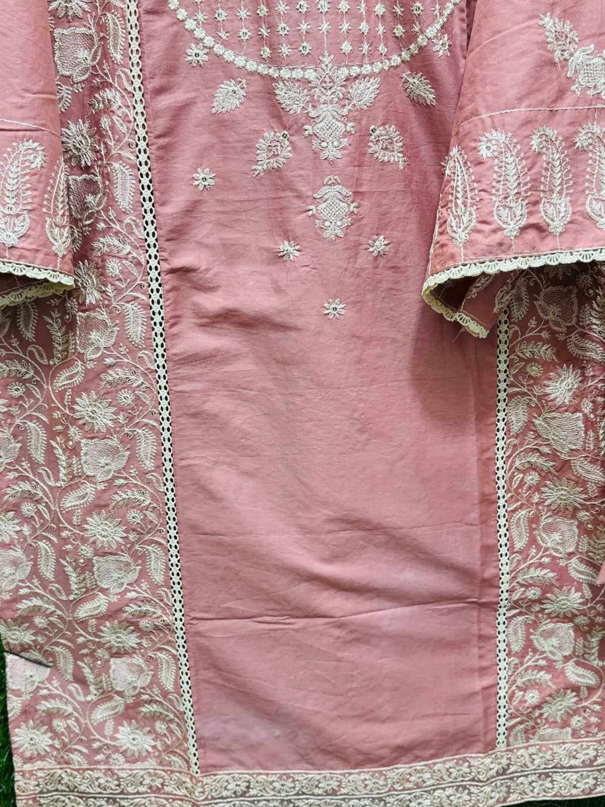3 PC Embroidered Lawn 4
