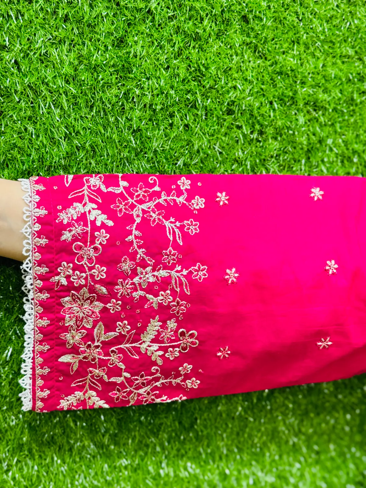 3 PC Embroidered Lawn Fabric 4