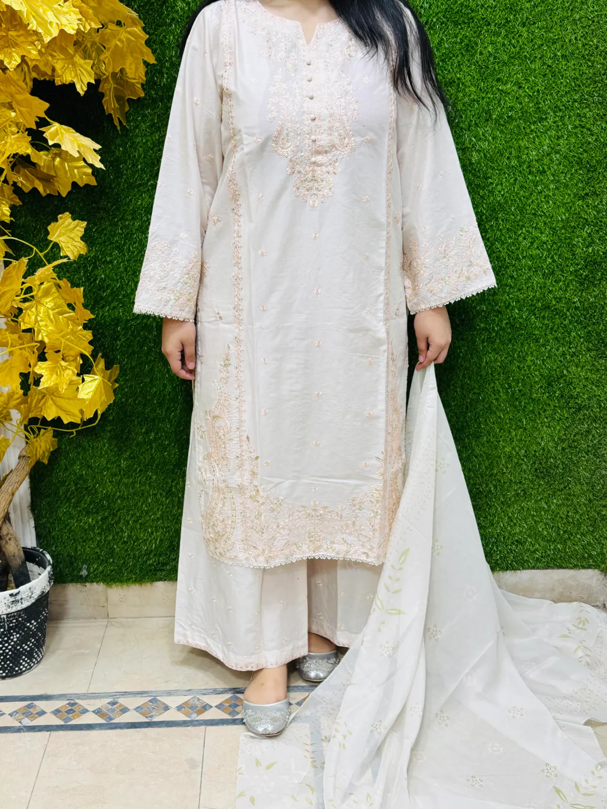3 PC Embroidered Lawn Fabric
