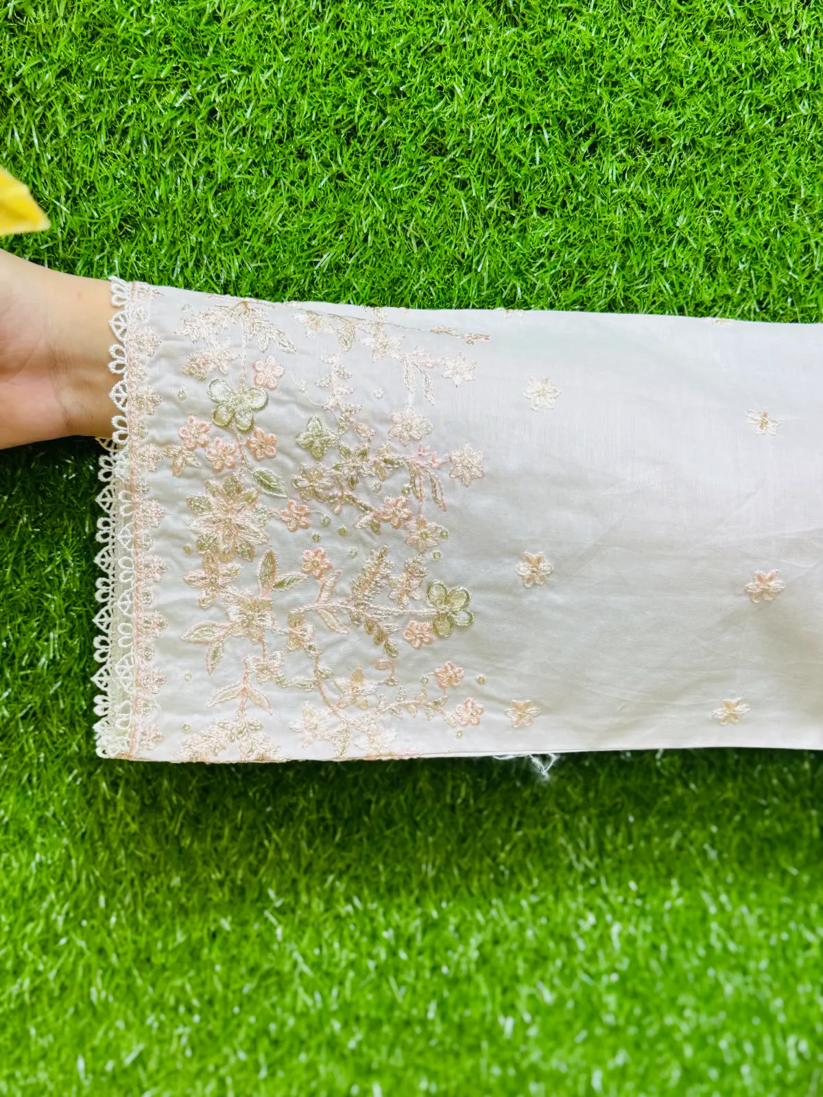 3 PC Embroidered Lawn Fabric 2