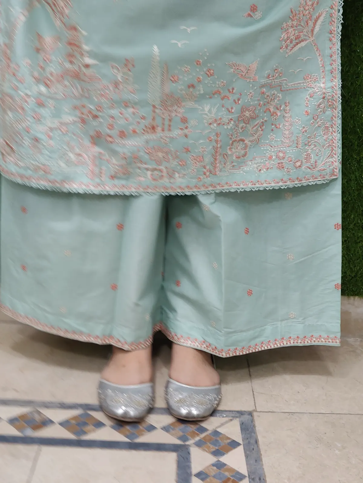 3 PC Embroidered Lawn Fabric 2