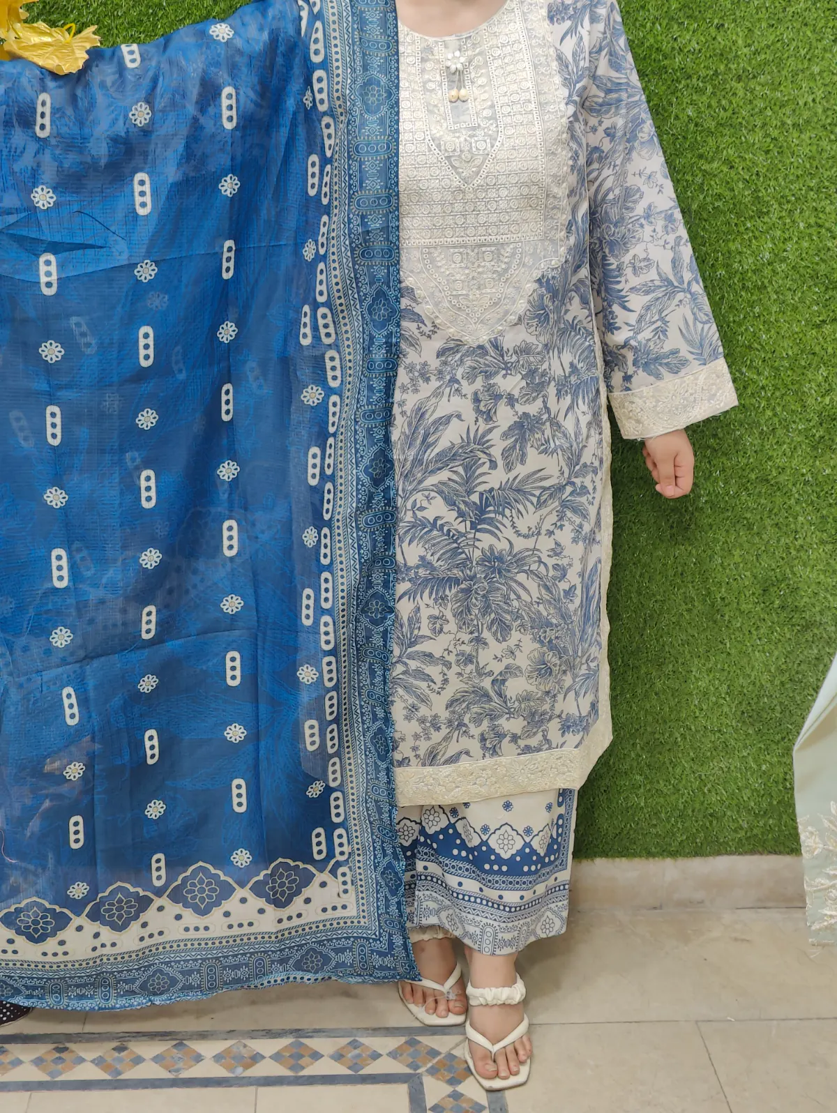 3 PC Embroidered Lawn Fabric