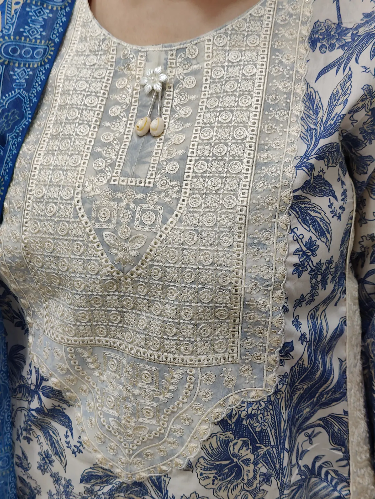 3 PC Embroidered Lawn Fabric 3