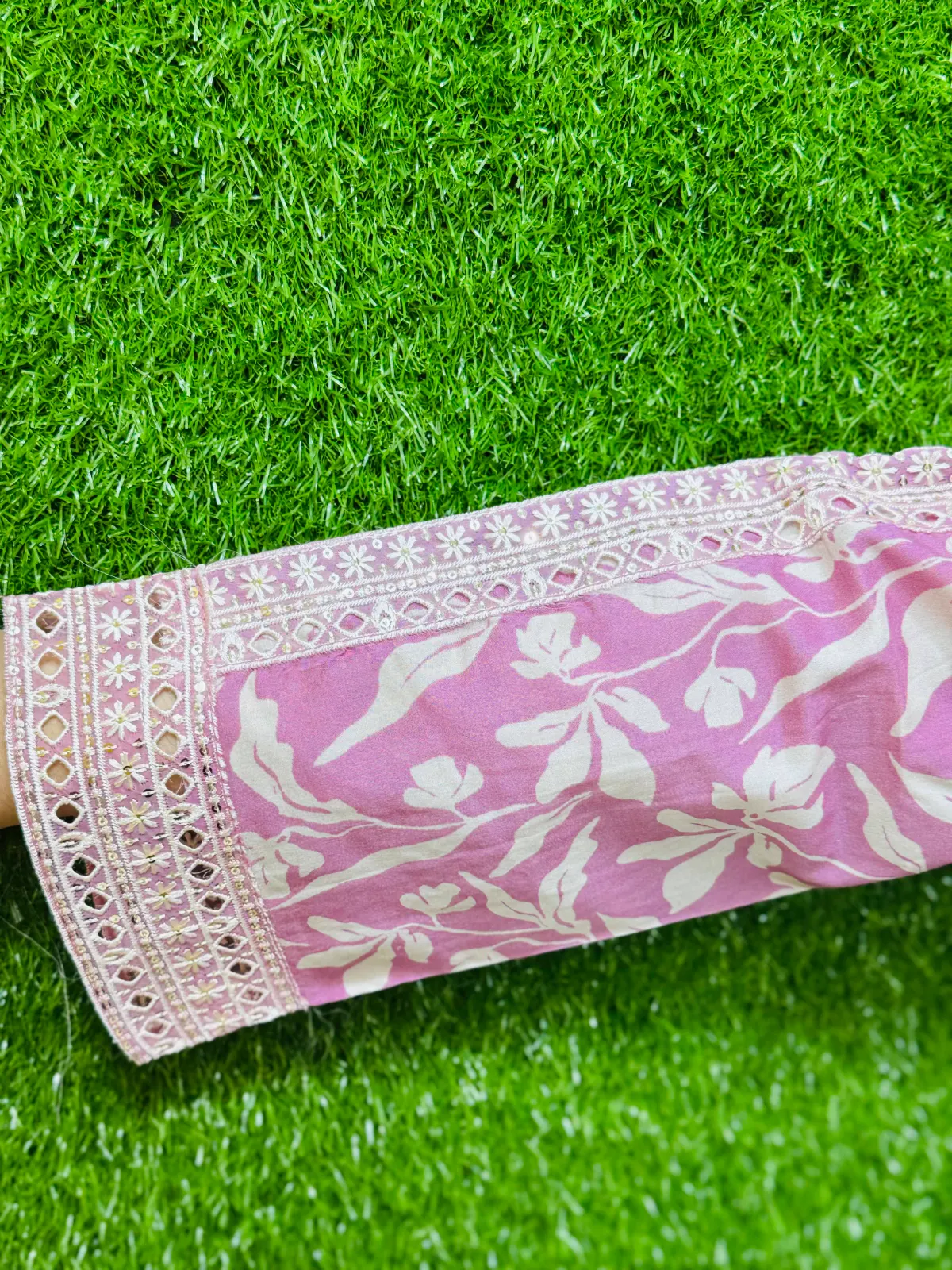 3 PC Embroidered Lawn Fabric 2