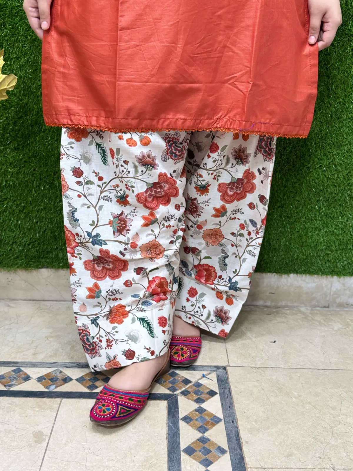 2 pc Printed Lawn Fabric 4