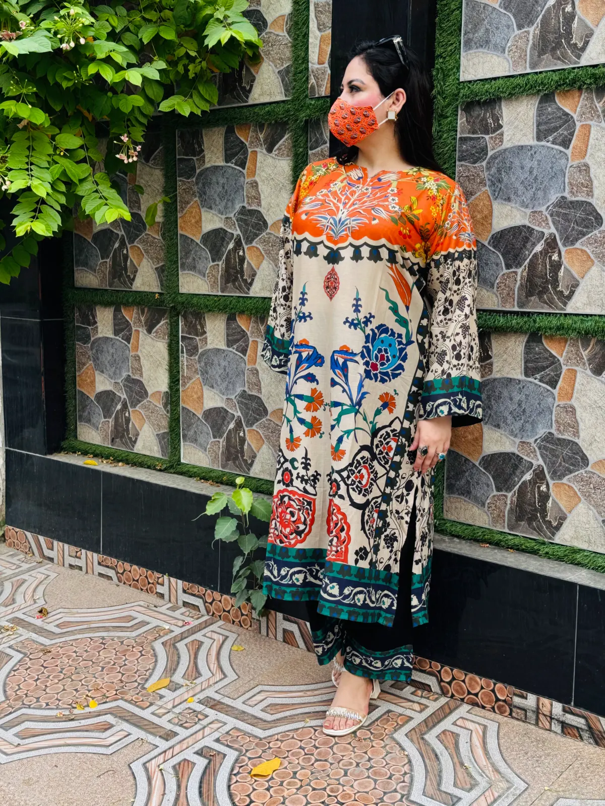 2 pc Printed Lawn Fabric 3