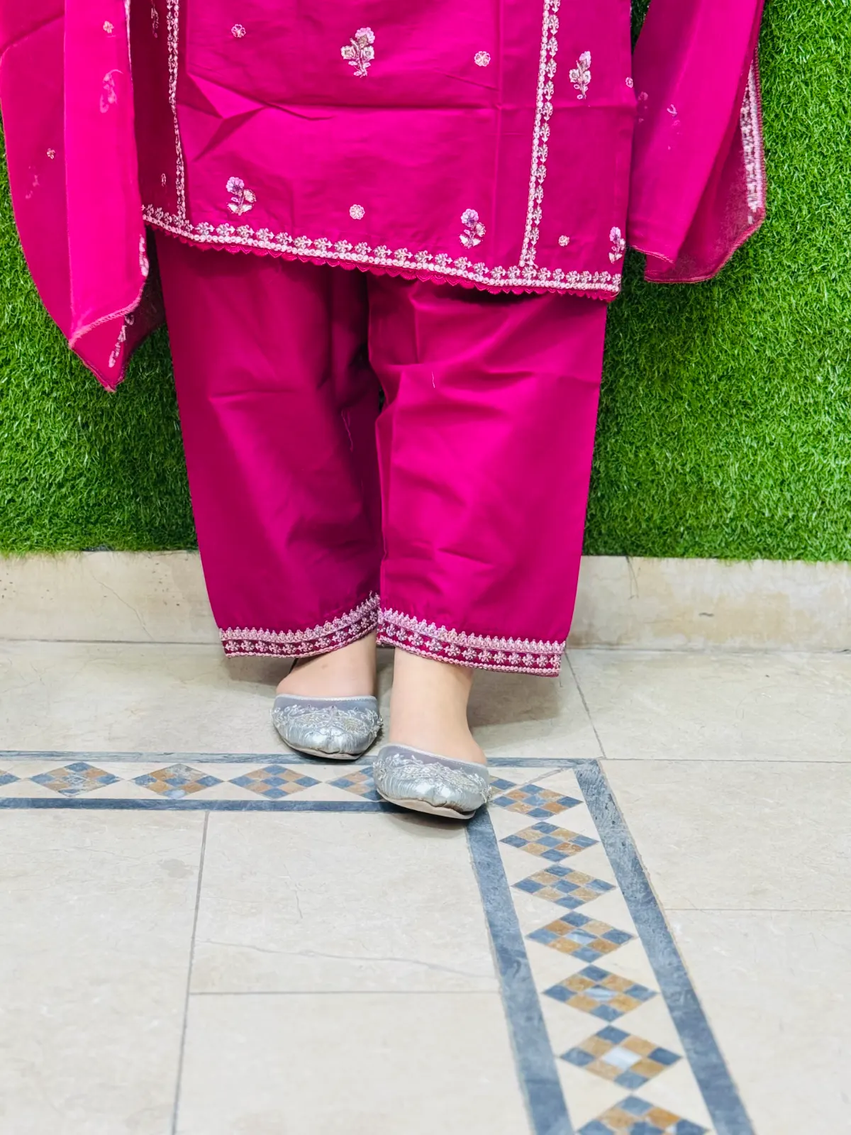 3 pc Embroidery Lawn Fabric 3