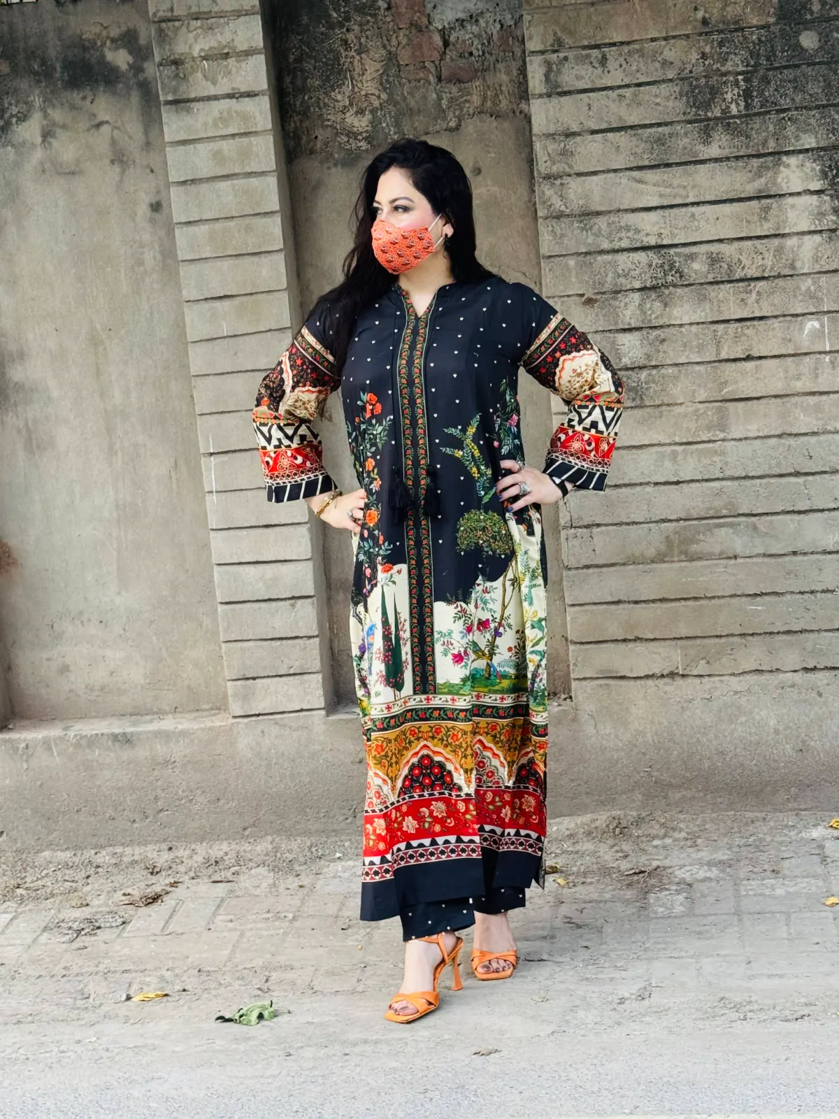 2 pc Printed Lawn Fabric 3