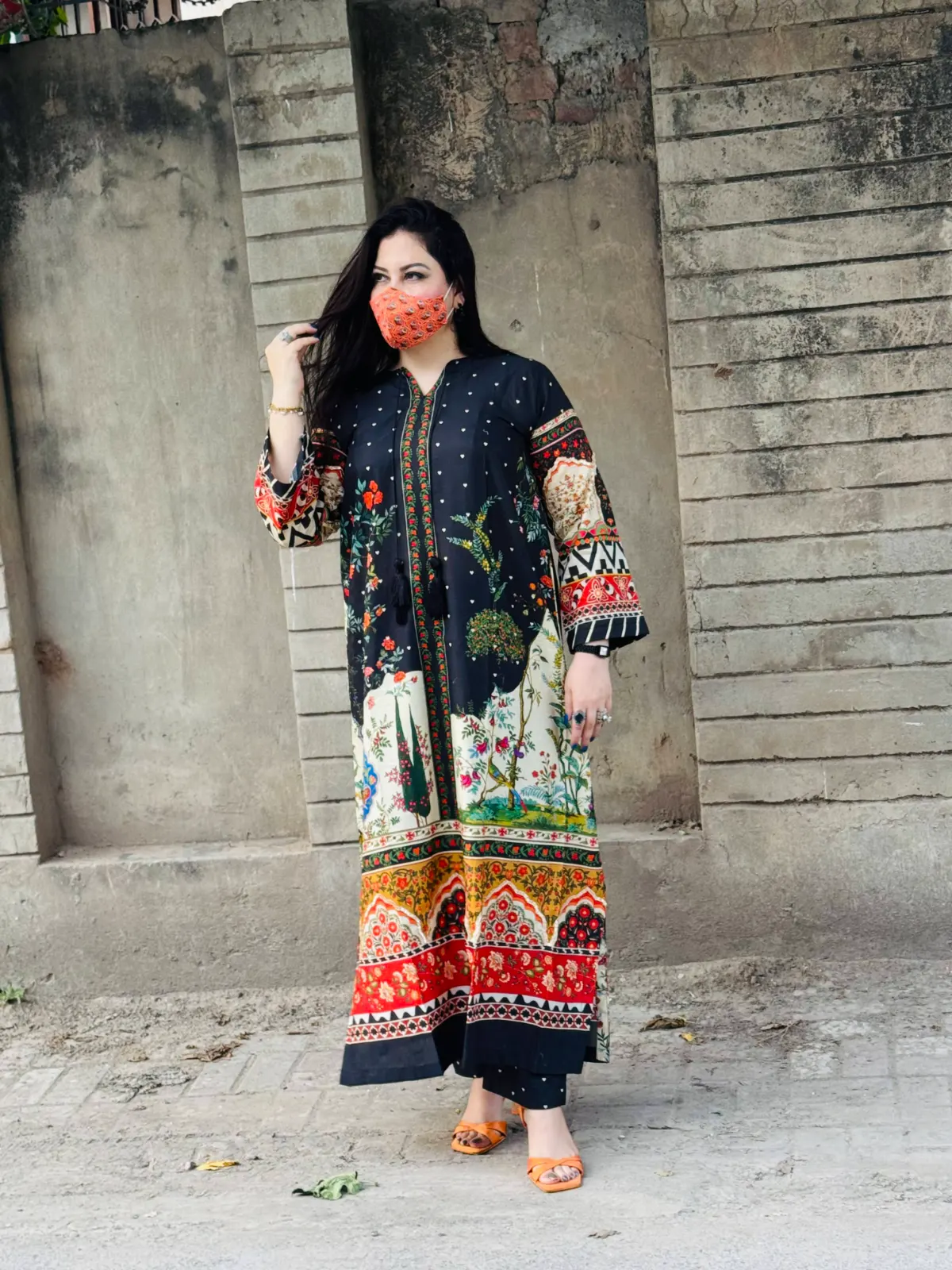 2 pc Printed Lawn Fabric 4