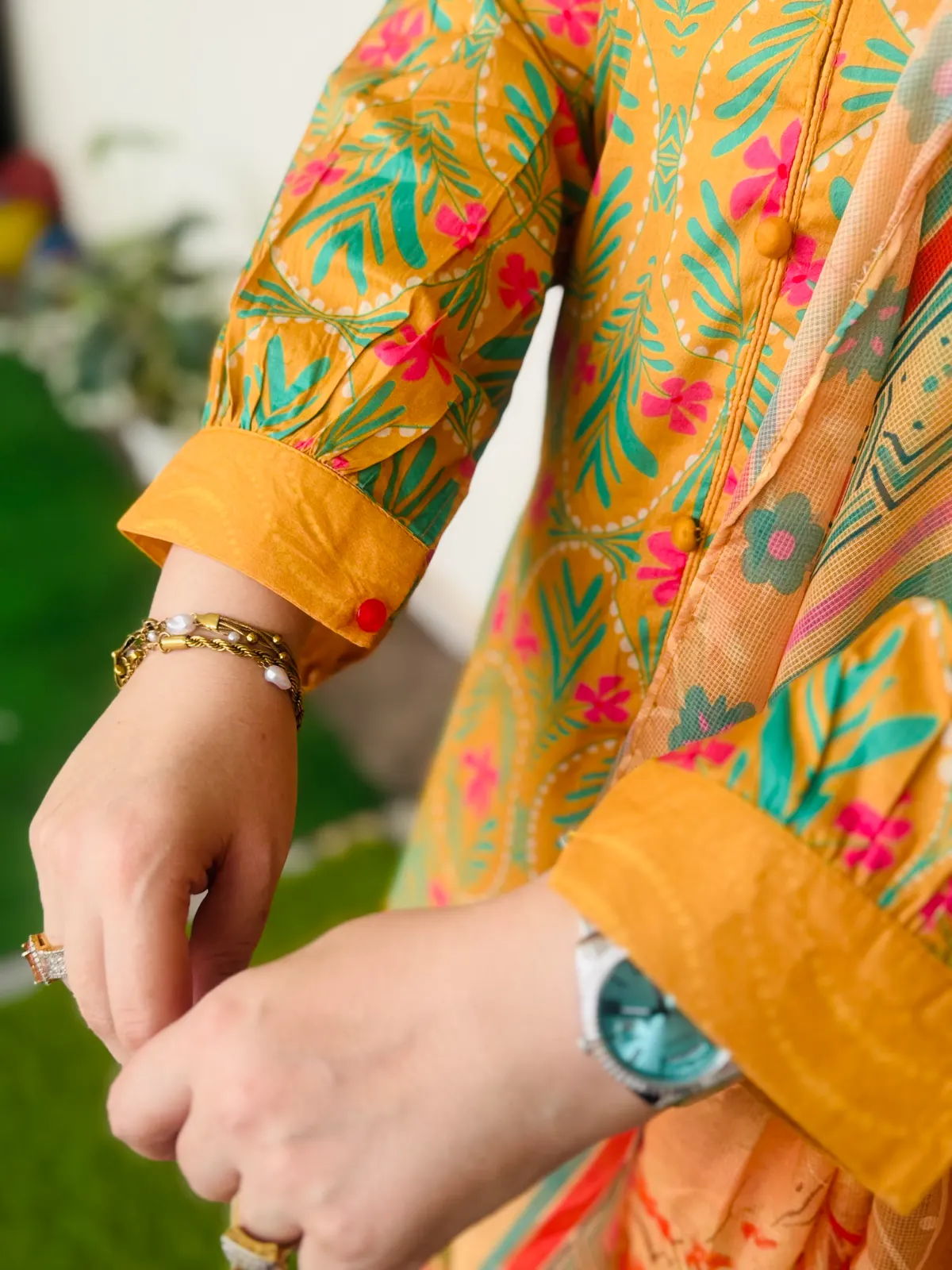 3 pc Printed Lawn Fabric 4