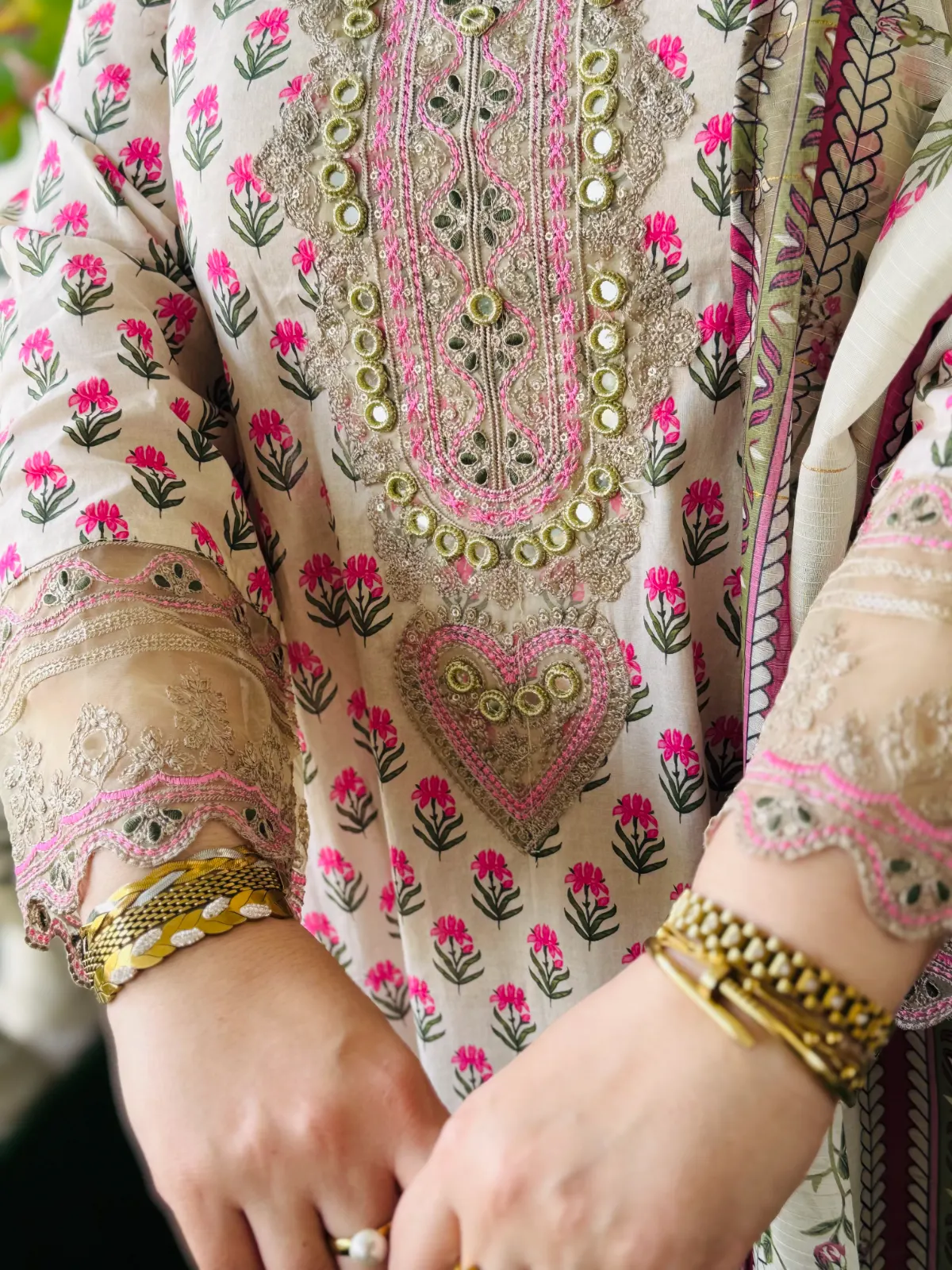 3 pc Embroidery Lawn Fabric 2