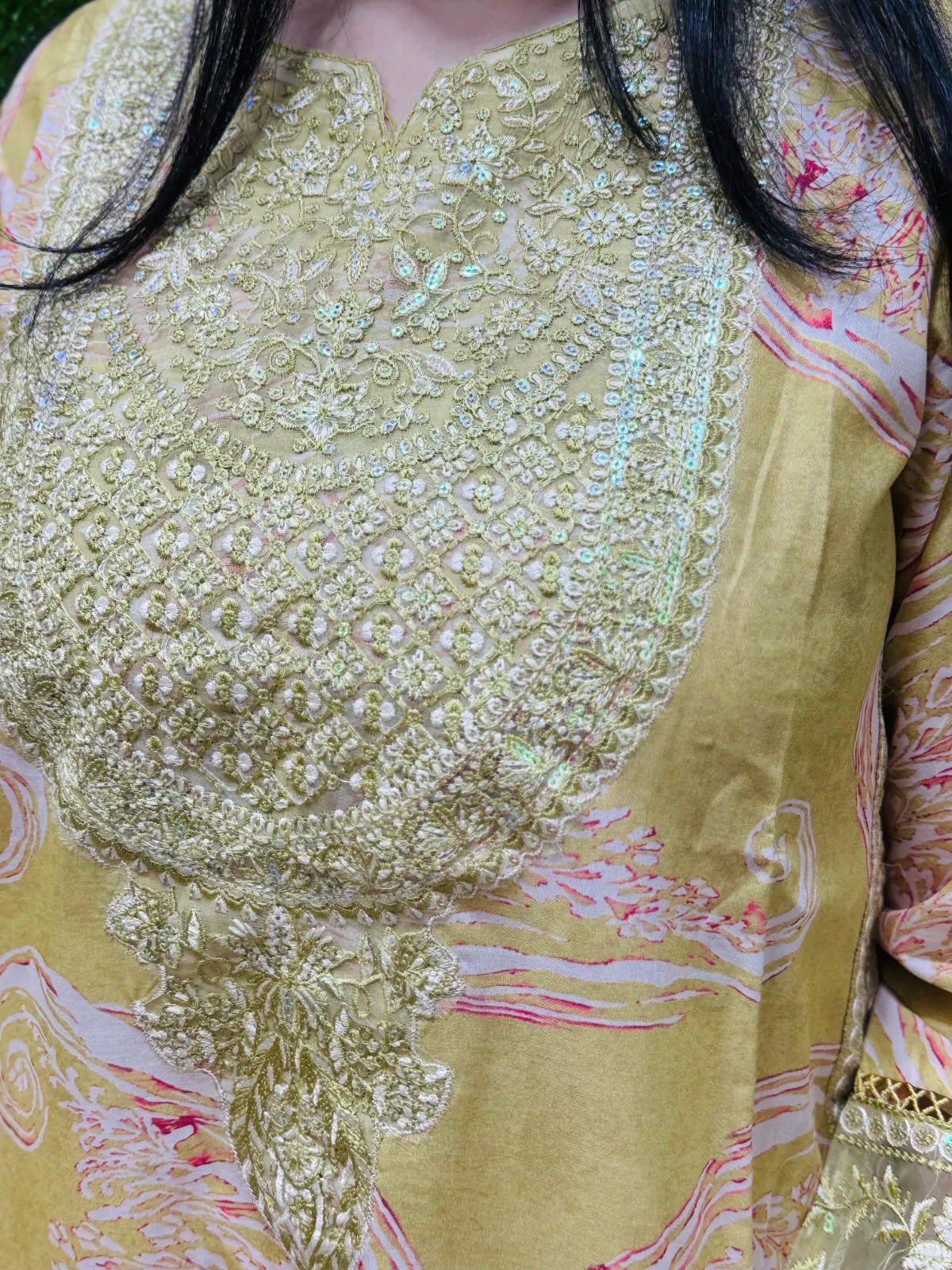 3 pc Embroidery Lawn Fabric 3