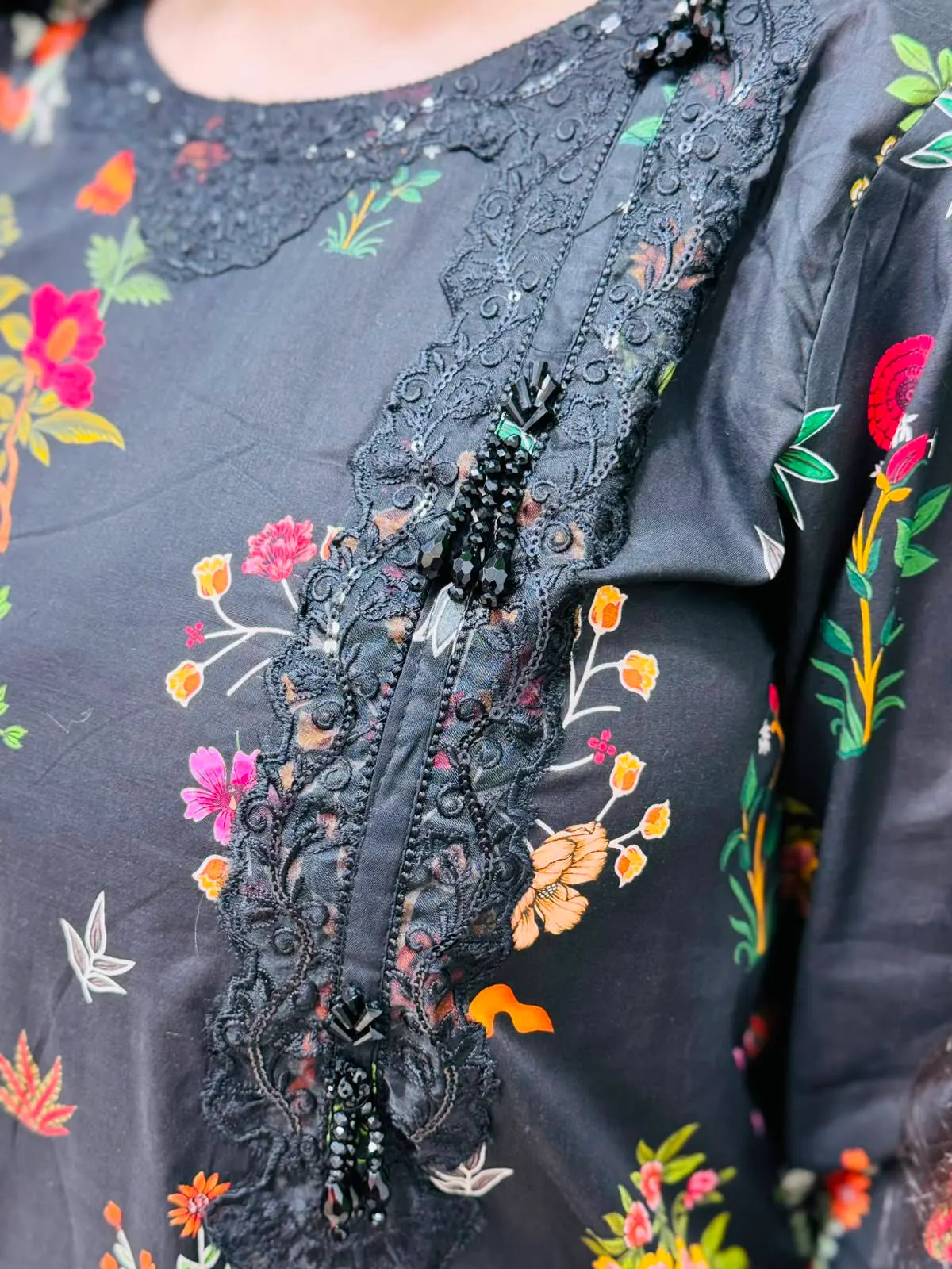 3 pc Embroidery Lawn Fabric 3