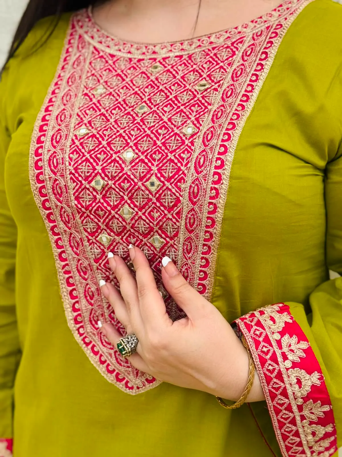 2 pc Embroidery Lawn Fabric 2