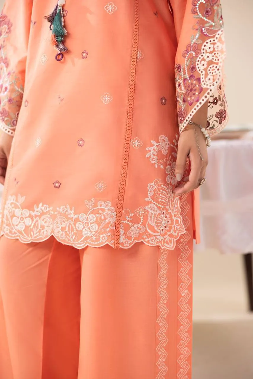 2 pc Embroidered Lawn Fabric 2