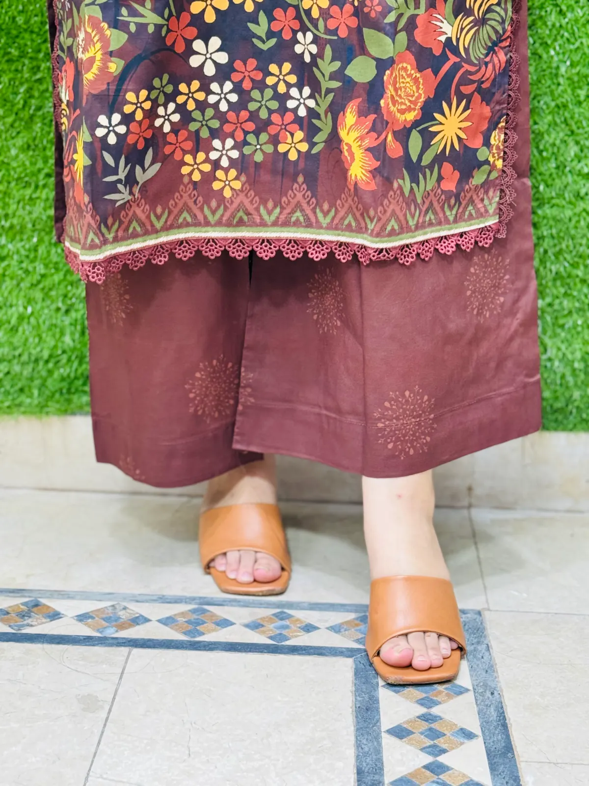 3 pc Embroidery Lawn Fabric 2
