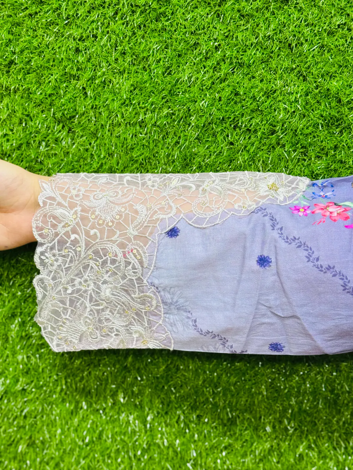 3 pc Embroidery Lawn Fabric 4