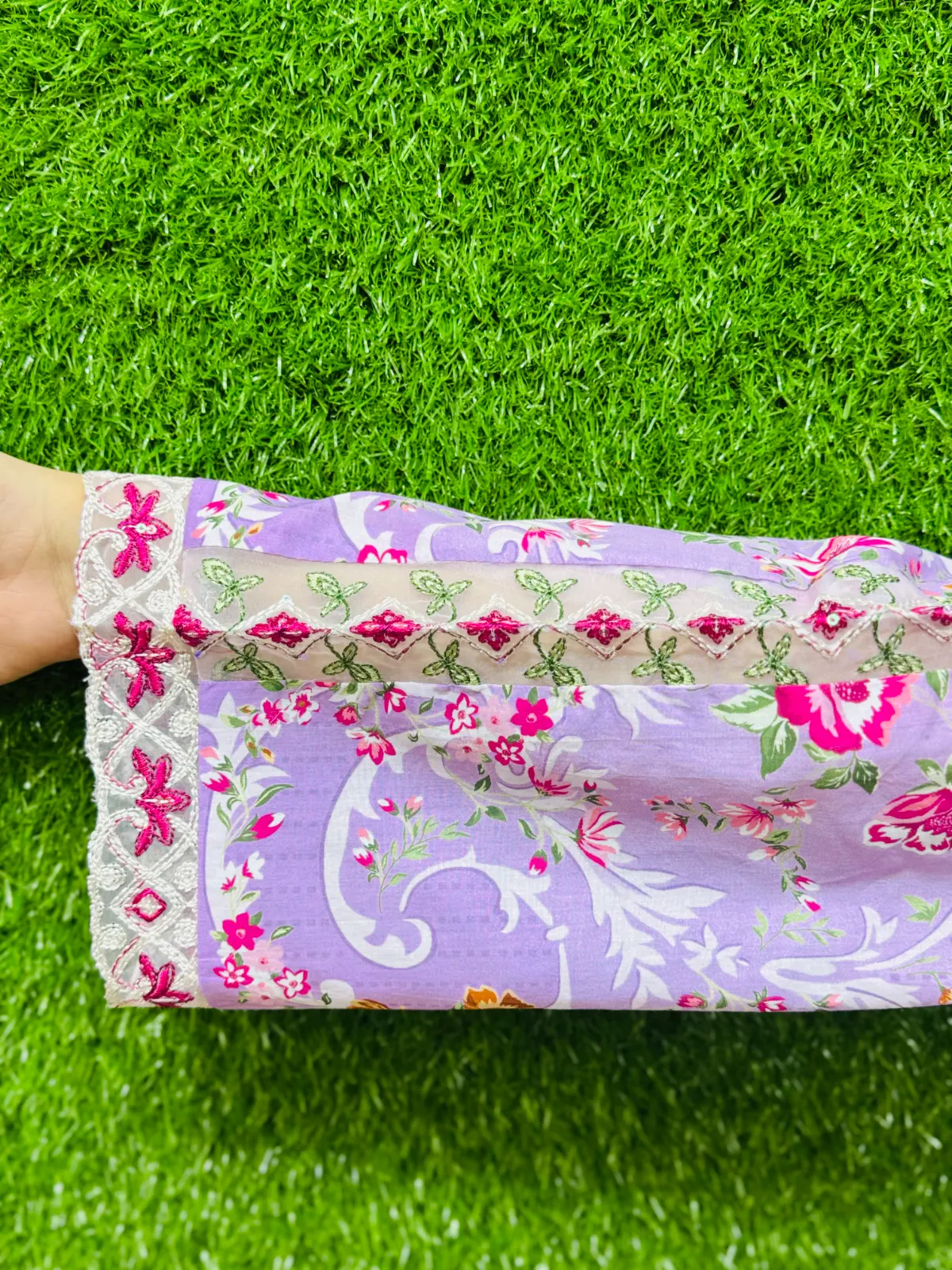 3 pc Embroidery Lawn Fabric 4