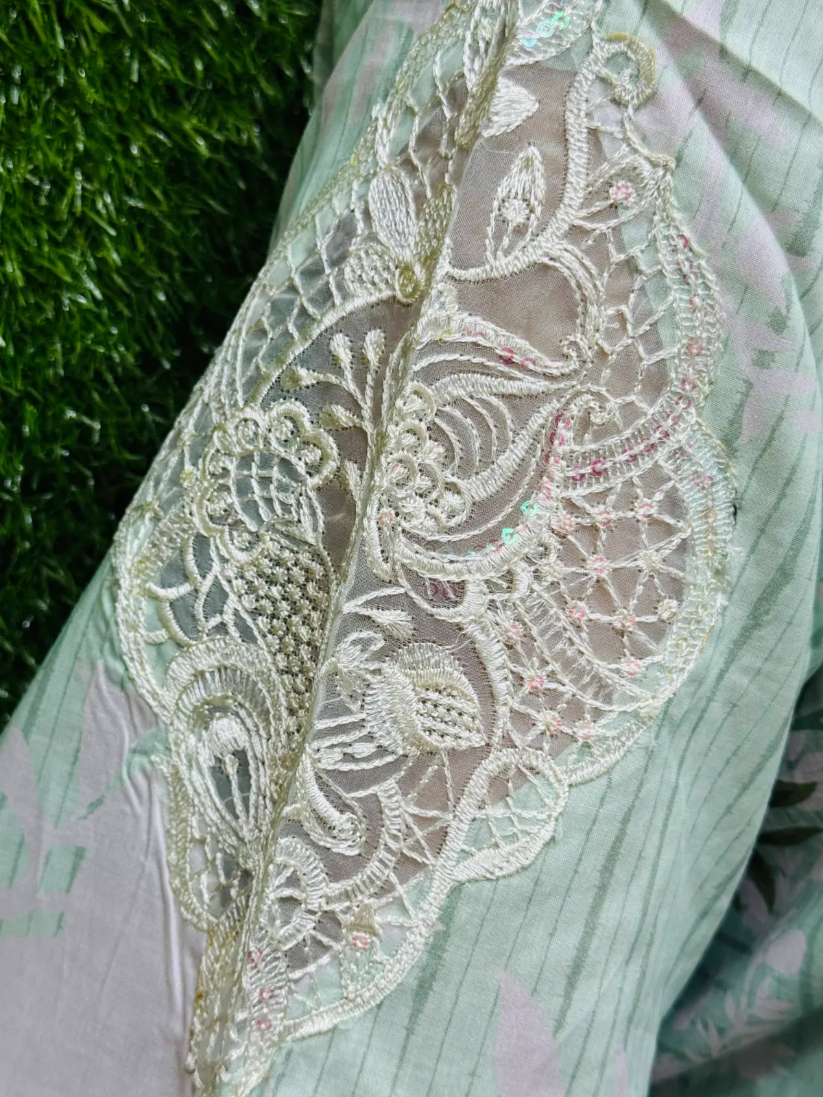 3 pc Embroidery Lawn Fabric 2