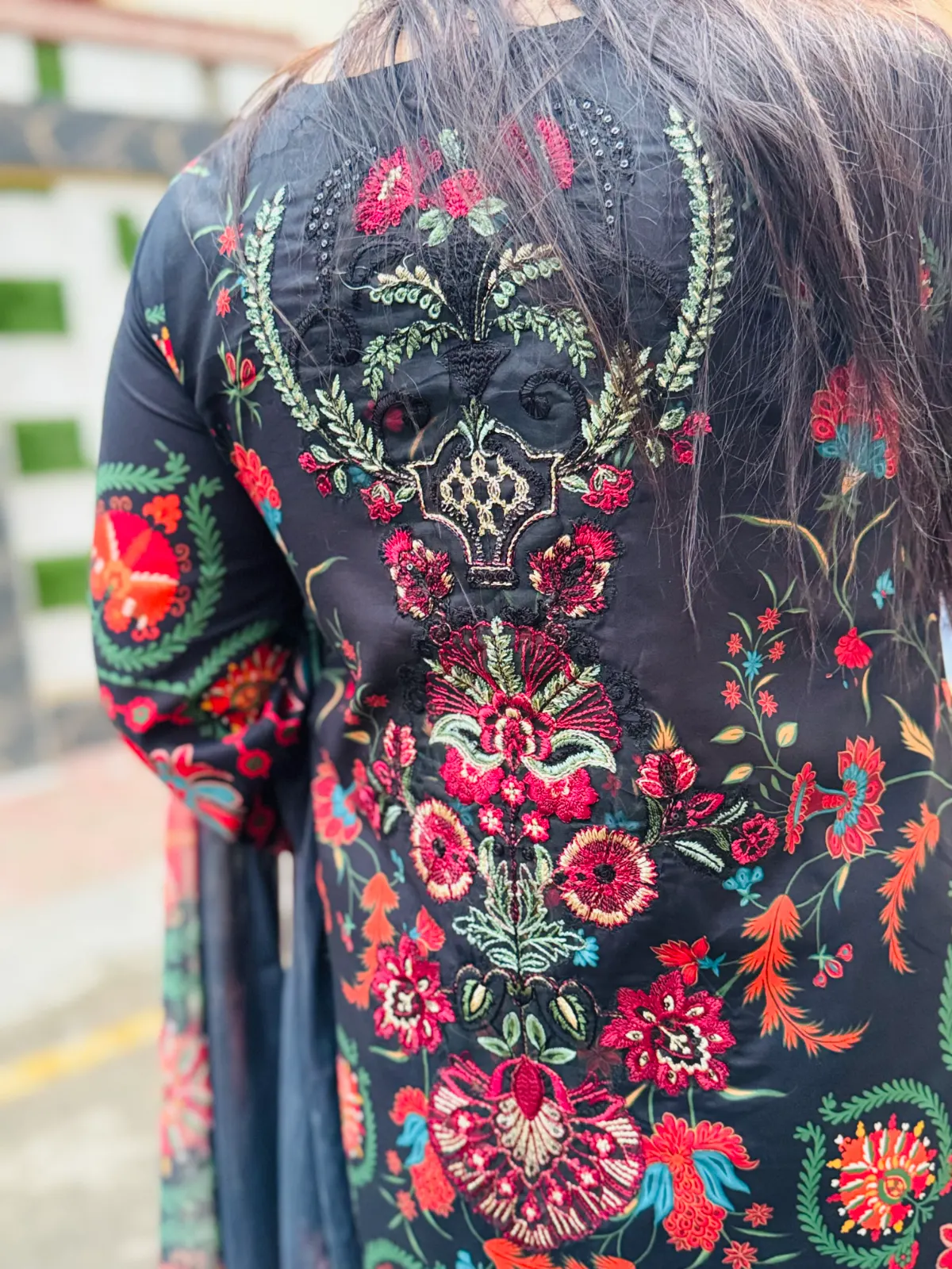 3 pc Embroidery Lawn Fabric 3