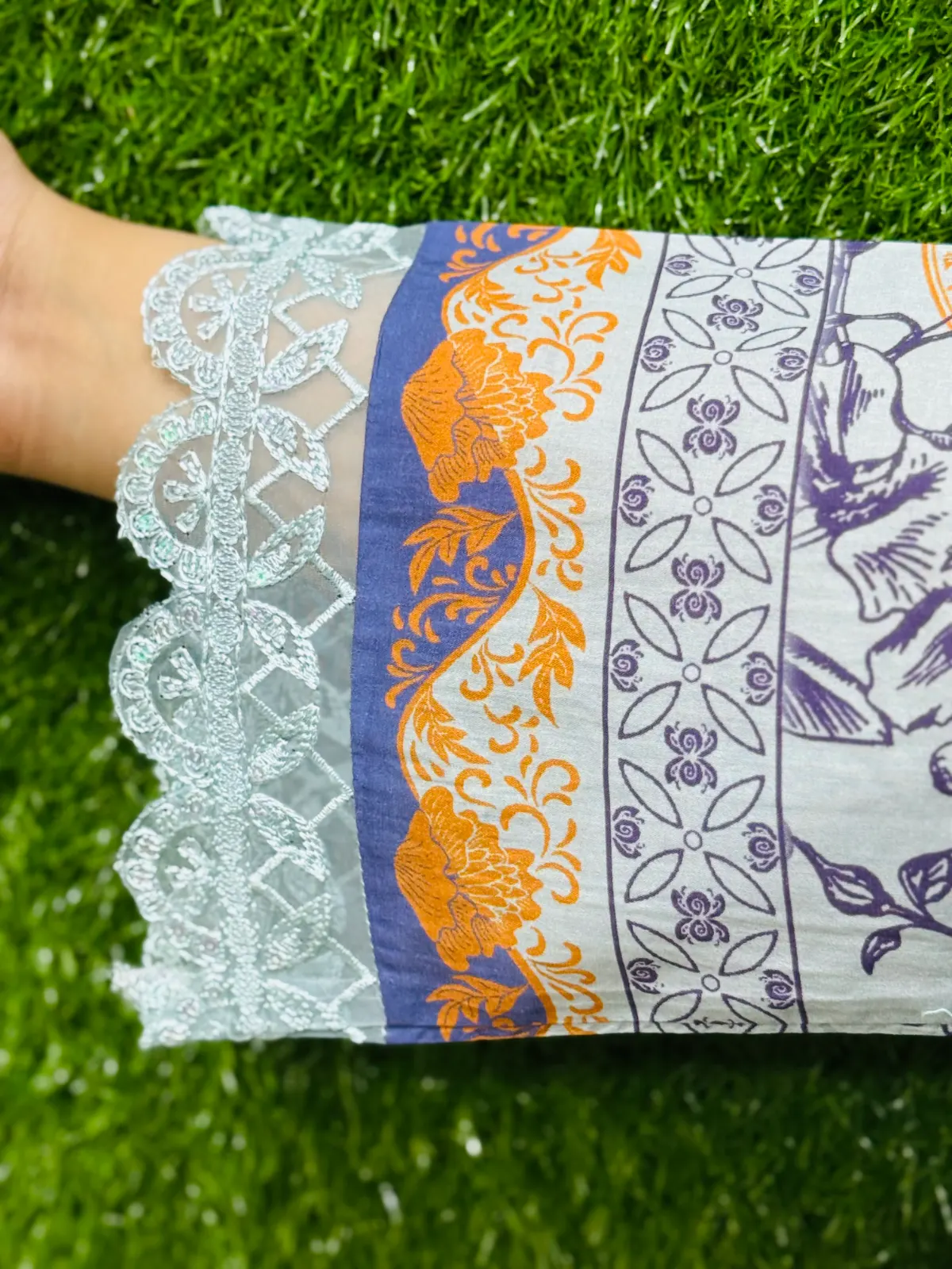 3 pc Embroidery Lawn Fabric 4